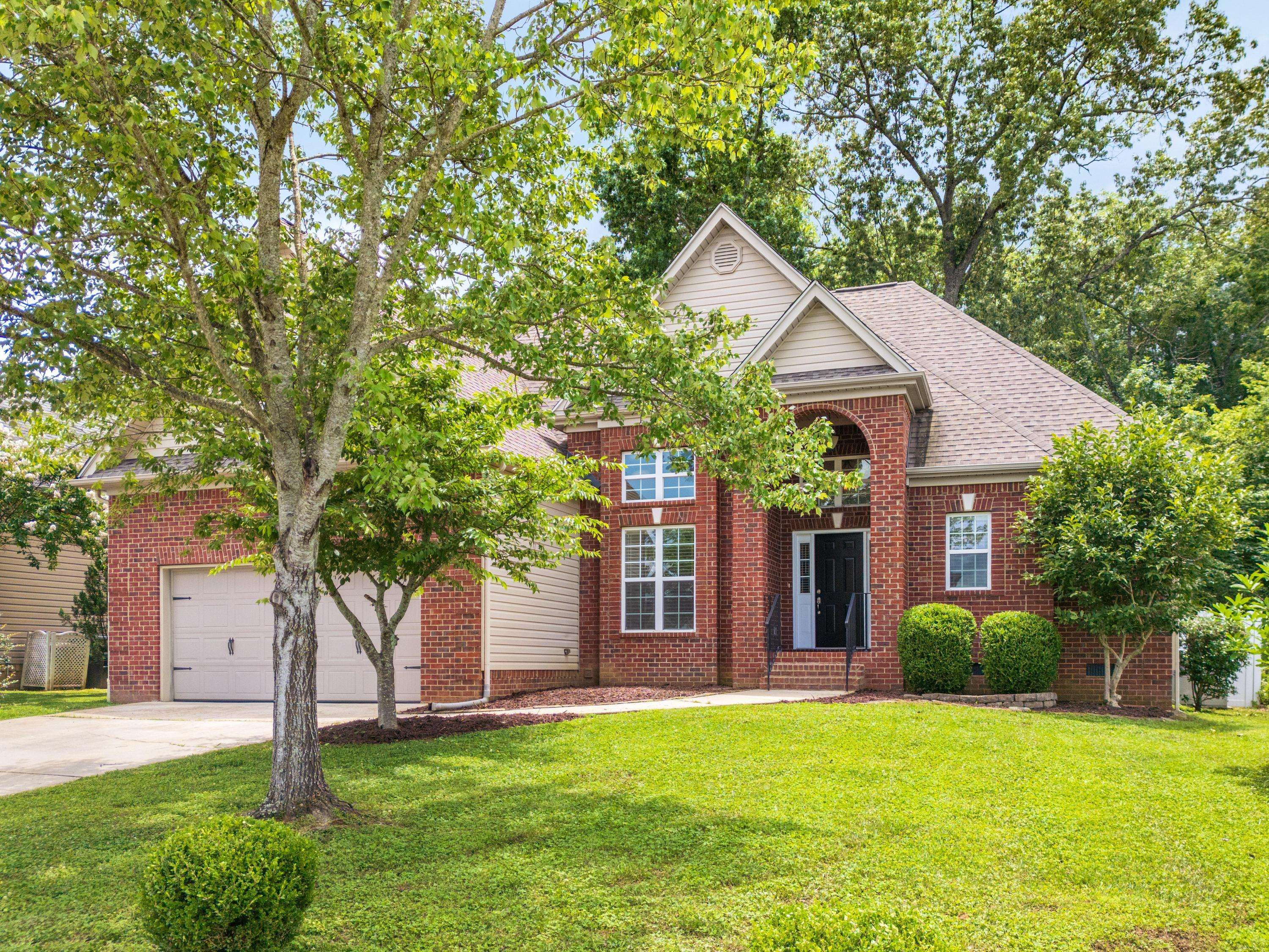 Ooltewah, TN 37363,8486 Gracie Mac LN