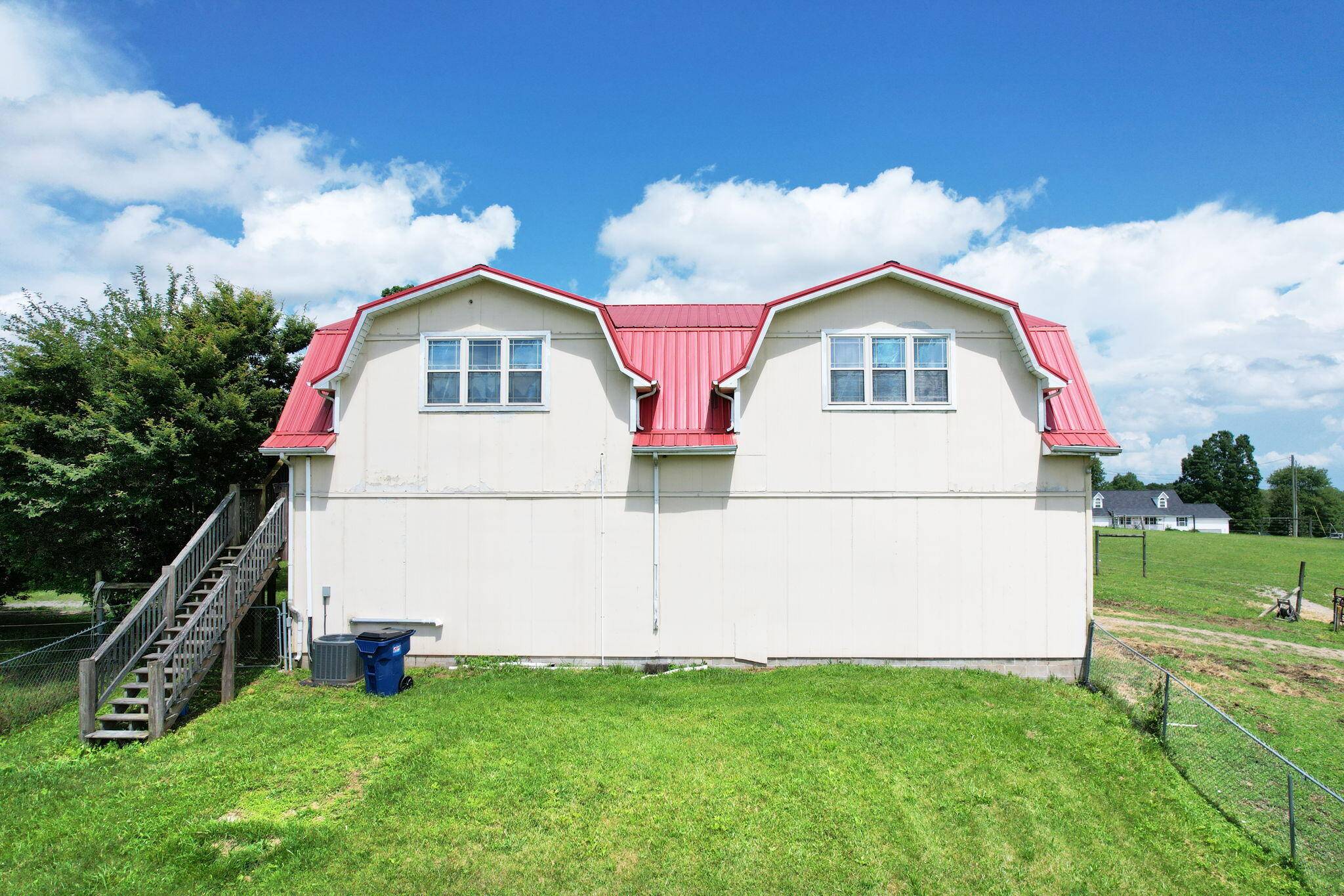 Soddy Daisy, TN 37379,5 Little DR