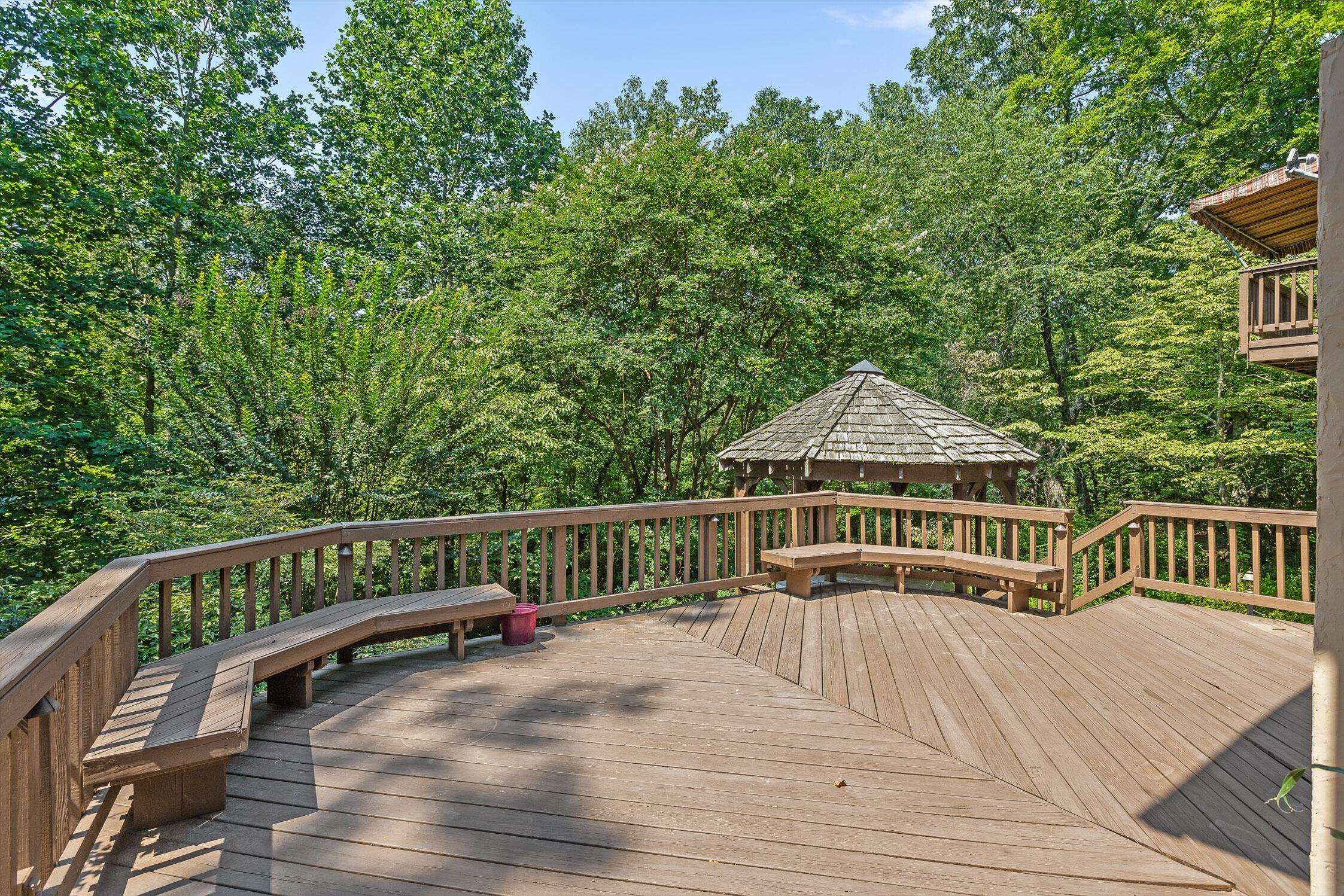 Chattanooga, TN 37421,9316 Royal Shadows DR