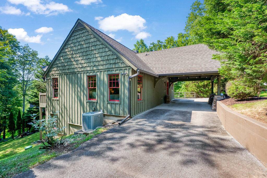Spring City, TN 37381,647 Omega DR