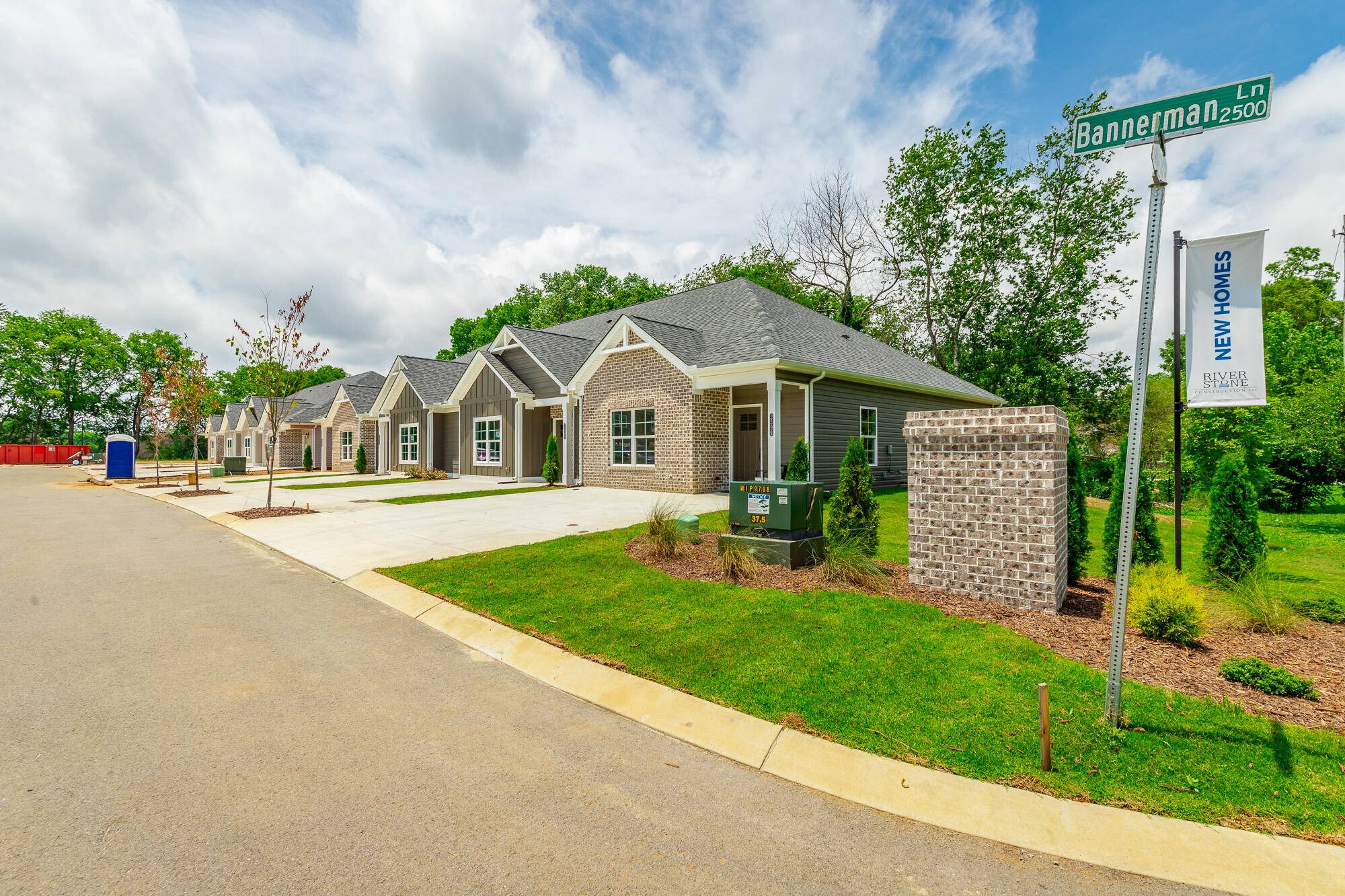 Chattanooga, TN 37421,2591 Bannerman LN