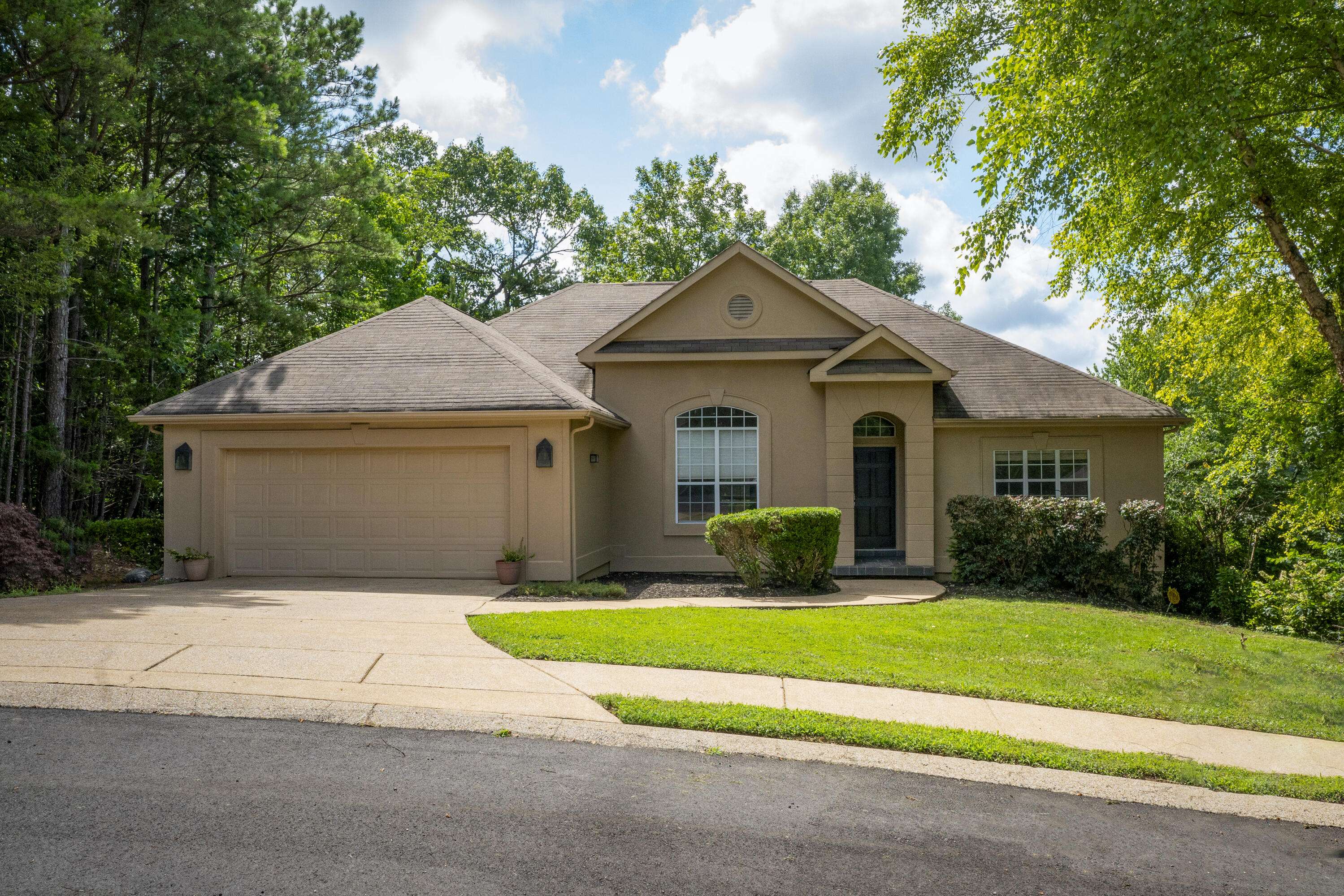 Chattanooga, TN 37421,8503 Georgetown Trace LN