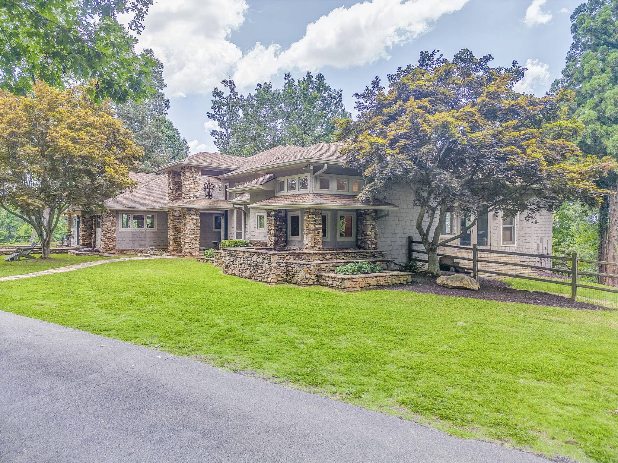 Jasper, GA 30143,2547 Grandview Rd.