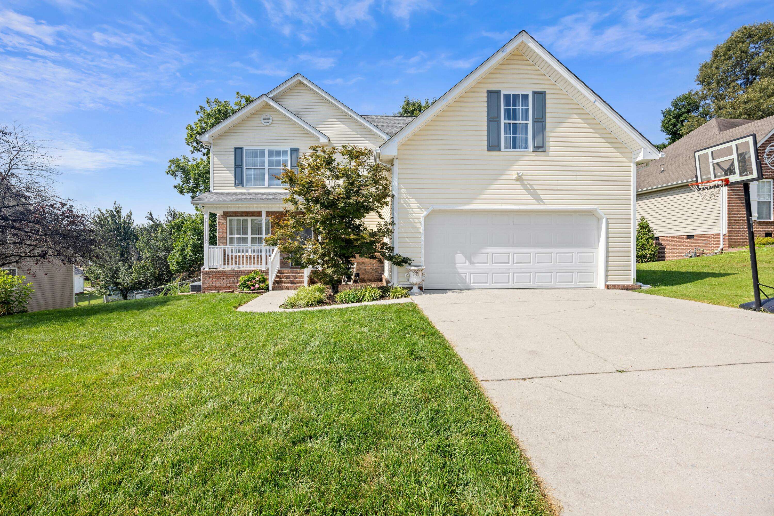 Ooltewah, TN 37363,6122 Gibbs LN