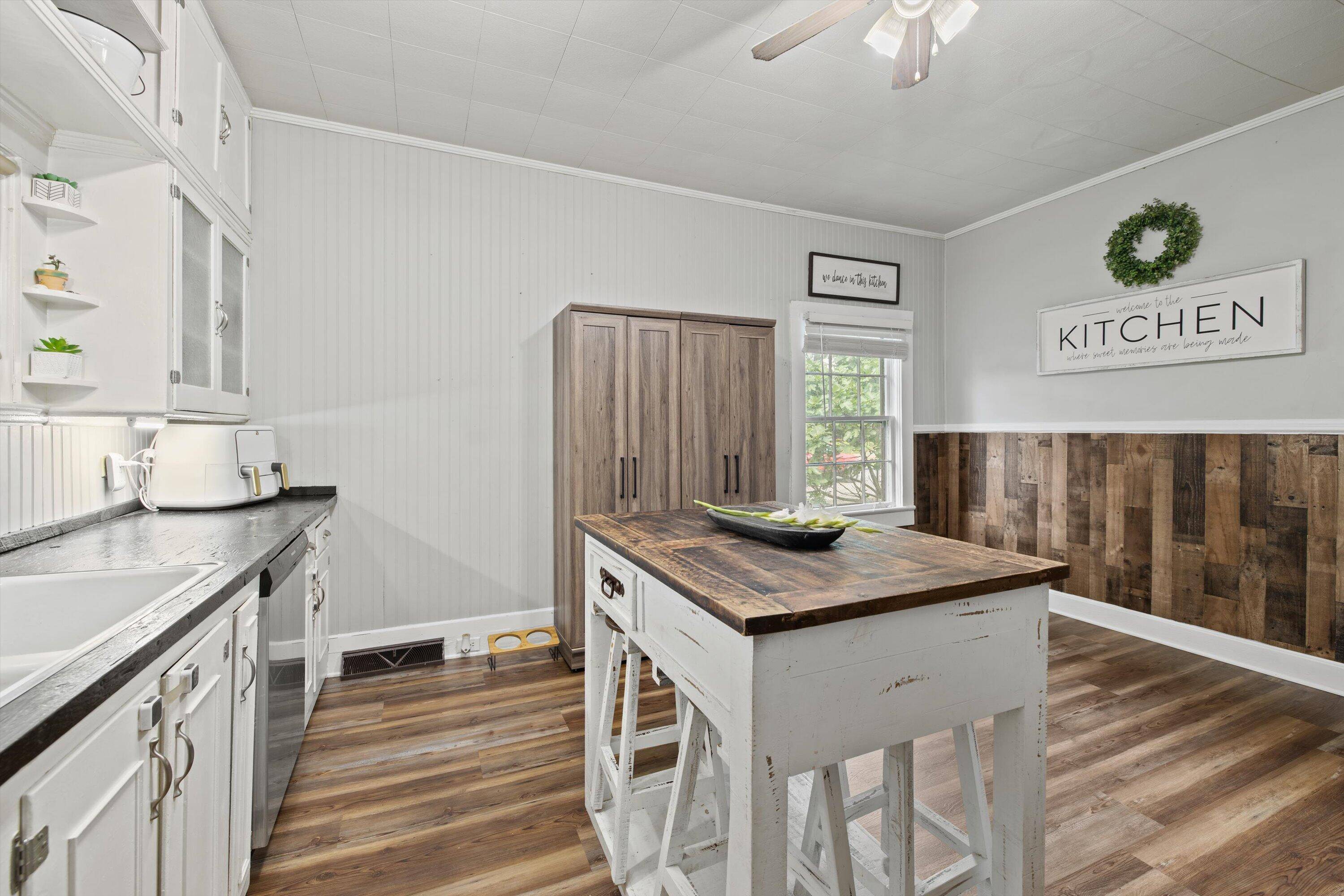 Trion, GA 30753,157 Park AVE