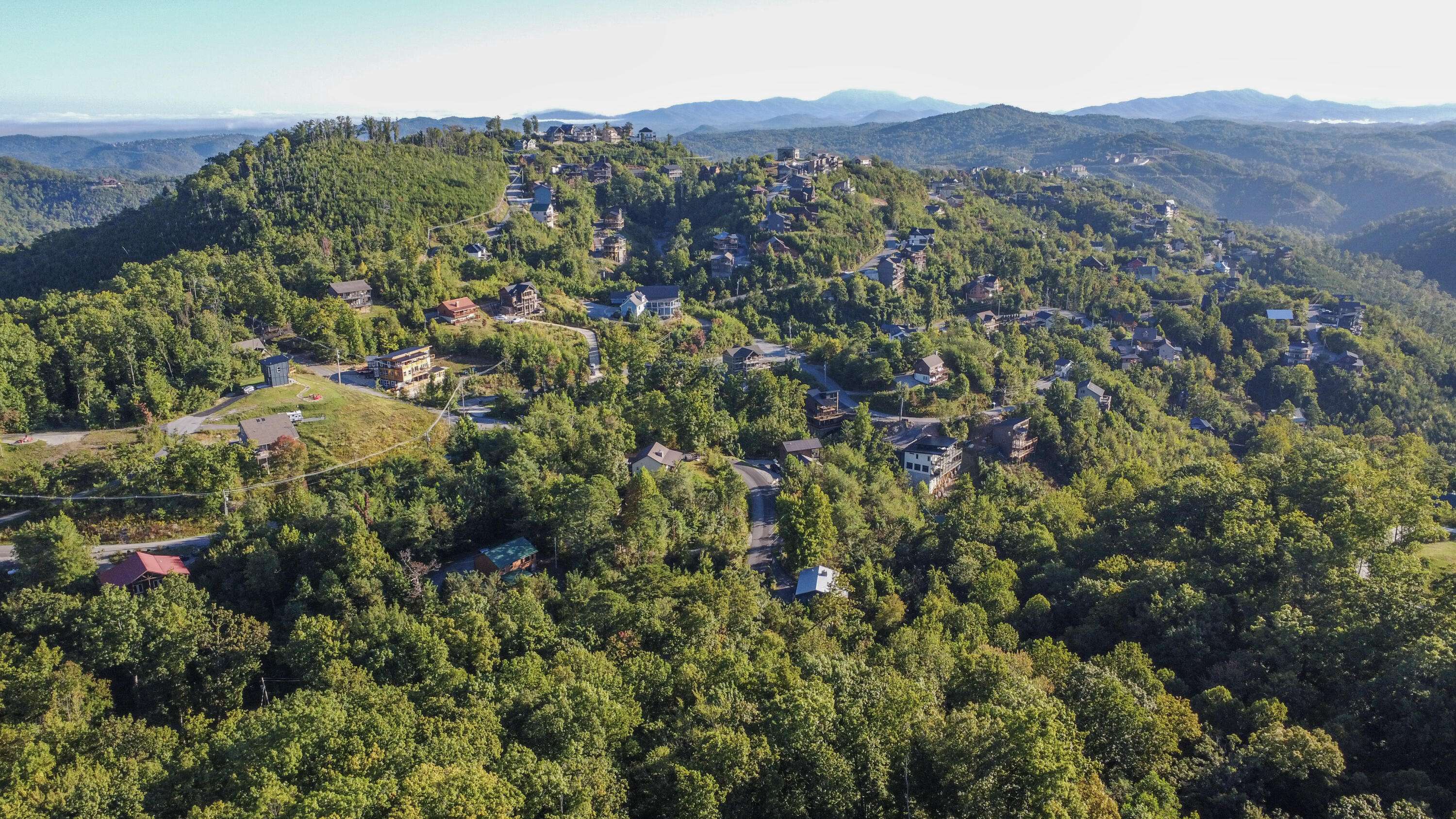 Gatlinburg, TN 37738,40 Twin Oaks Rd Gatlinburg,