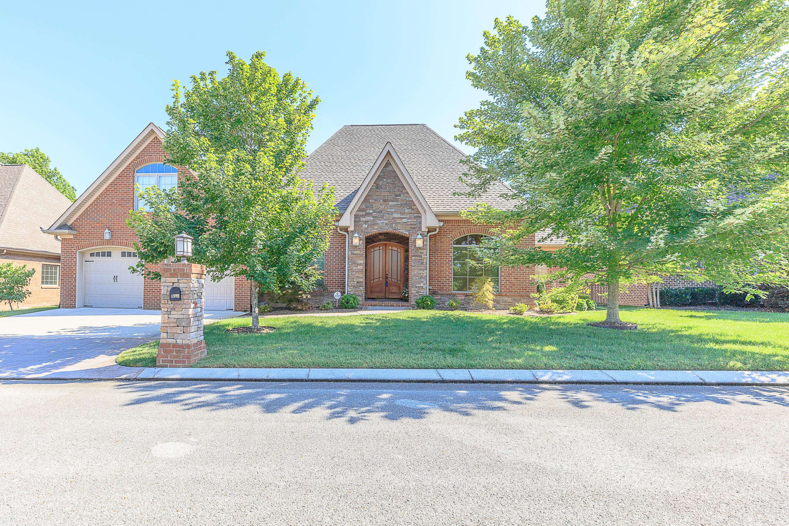 Chattanooga, TN 37421,8982 Rostis LN