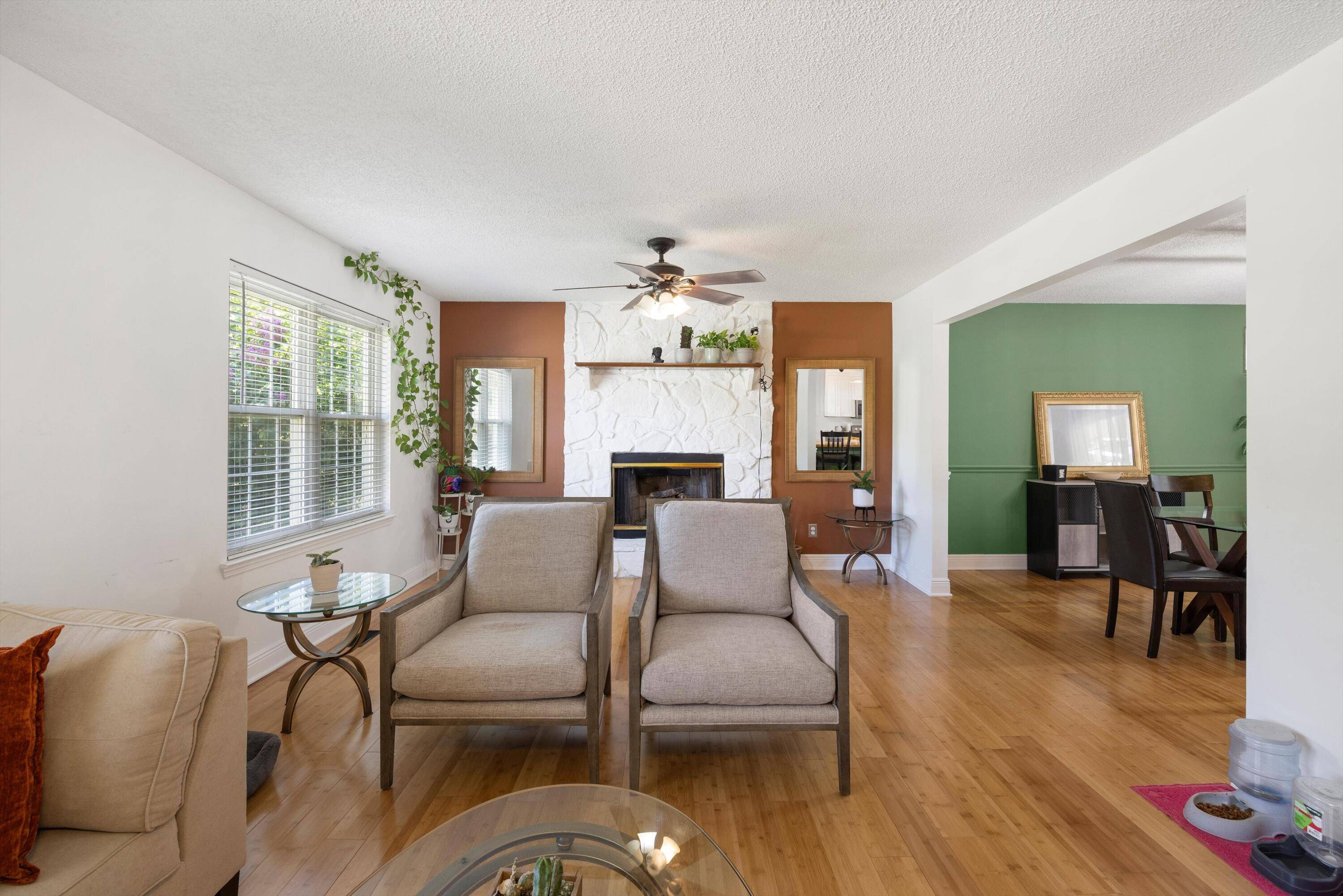 Ooltewah, TN 37363,8410 Smoketree CIR