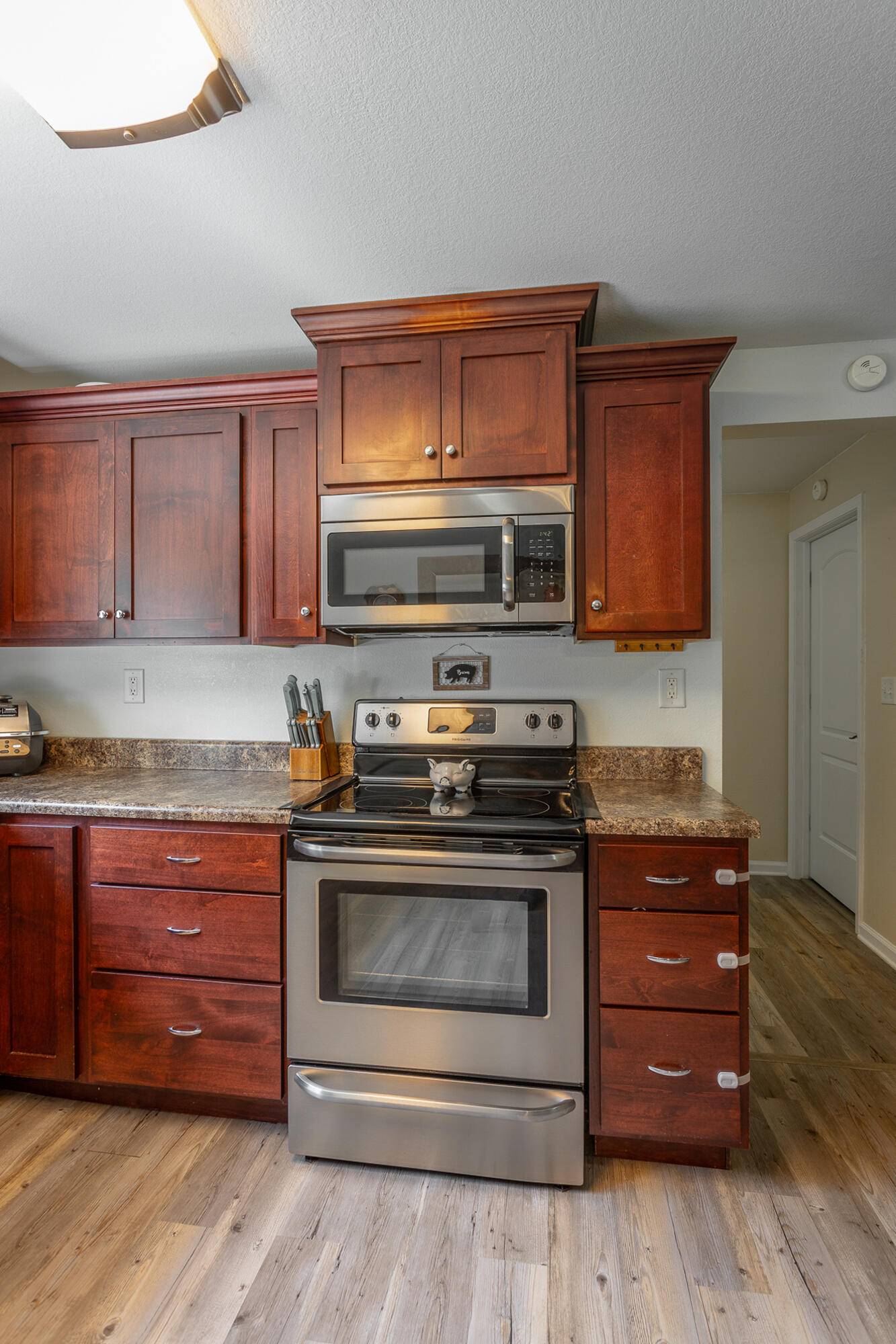 Soddy Daisy, TN 37379,11665 Back Valley RD