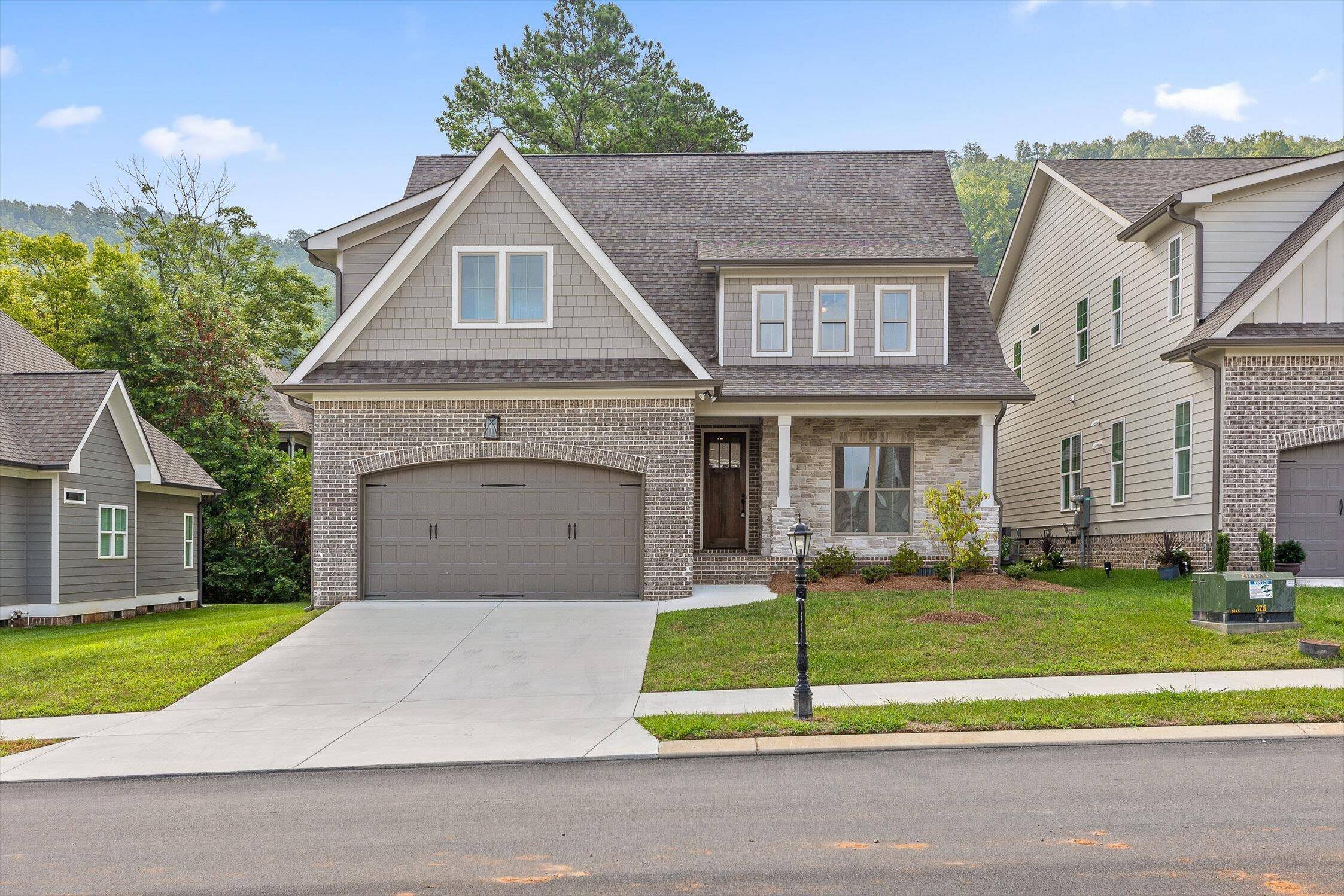 Ooltewah, TN 37363,4053 Barnsley LOOP
