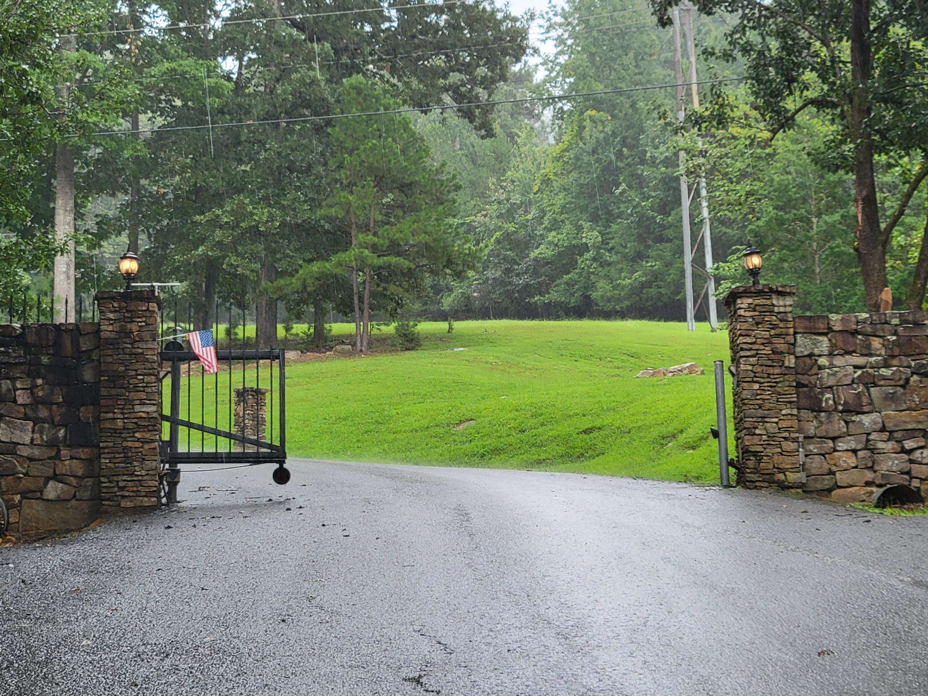 South Pittsburg, TN 37380,0 Bluffs South RD