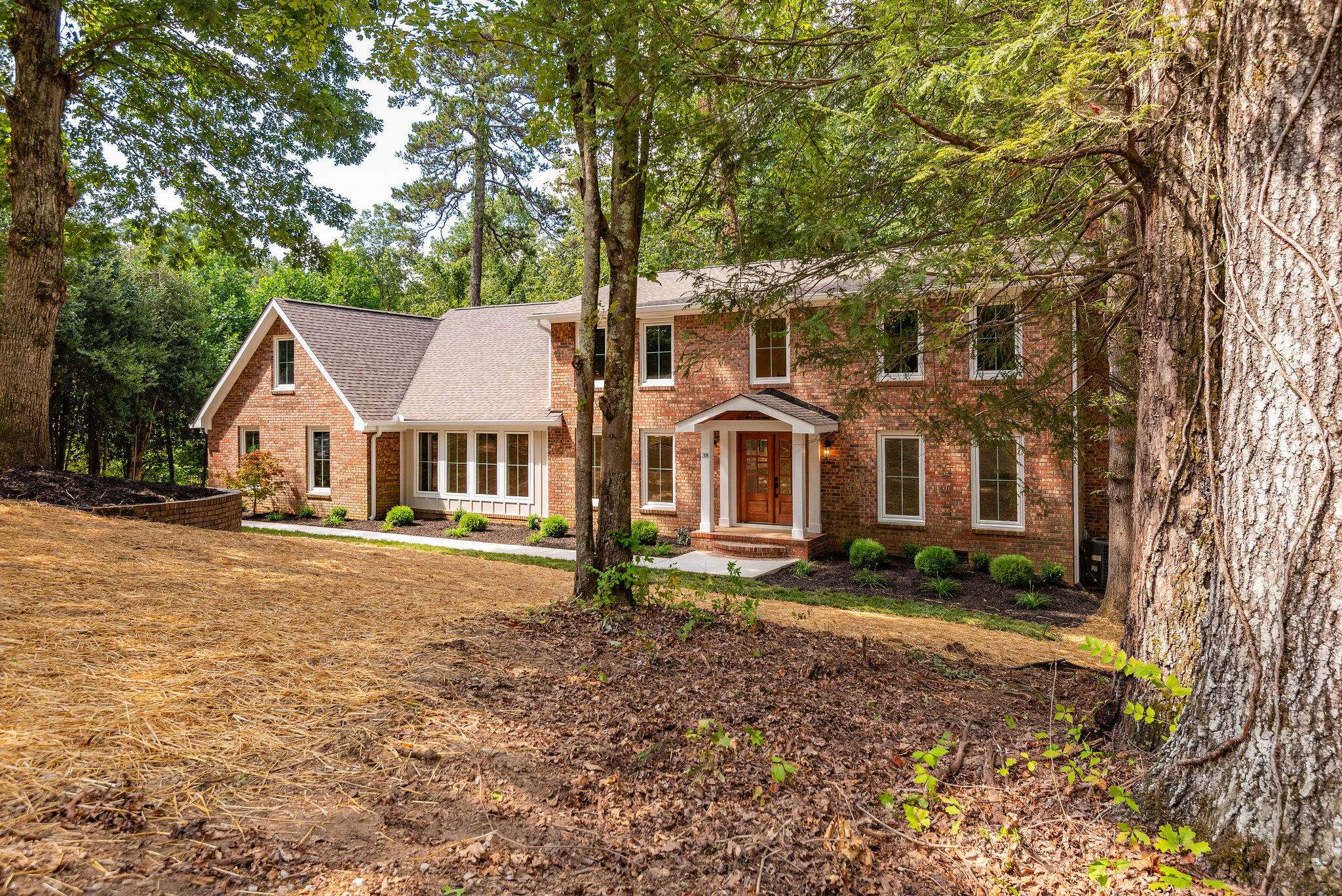 Signal Mountain, TN 37377,38 Rock Crest DR