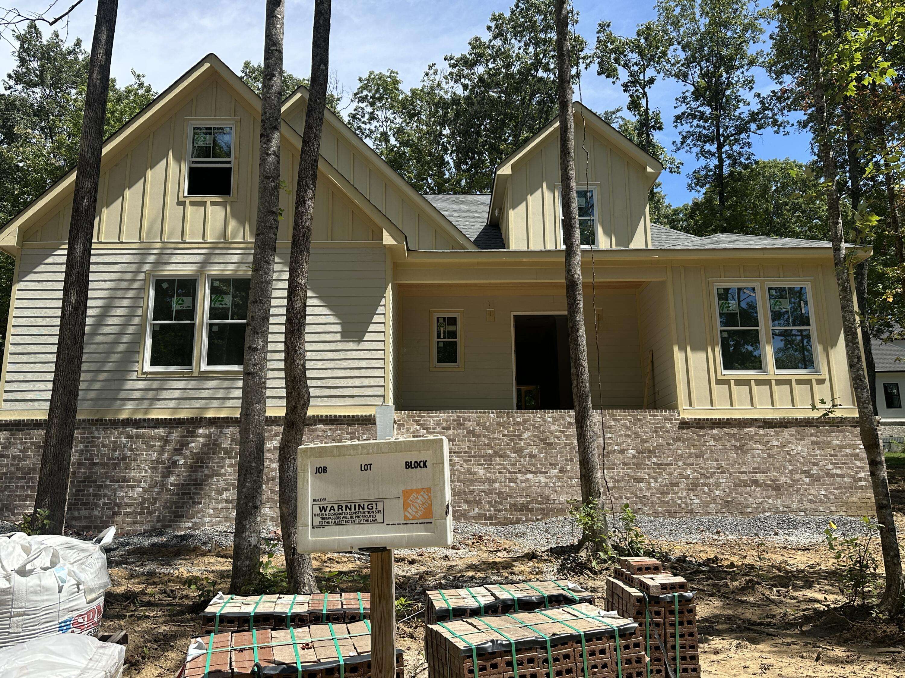 Signal Mountain, TN 37377,4218 Hidden River LN