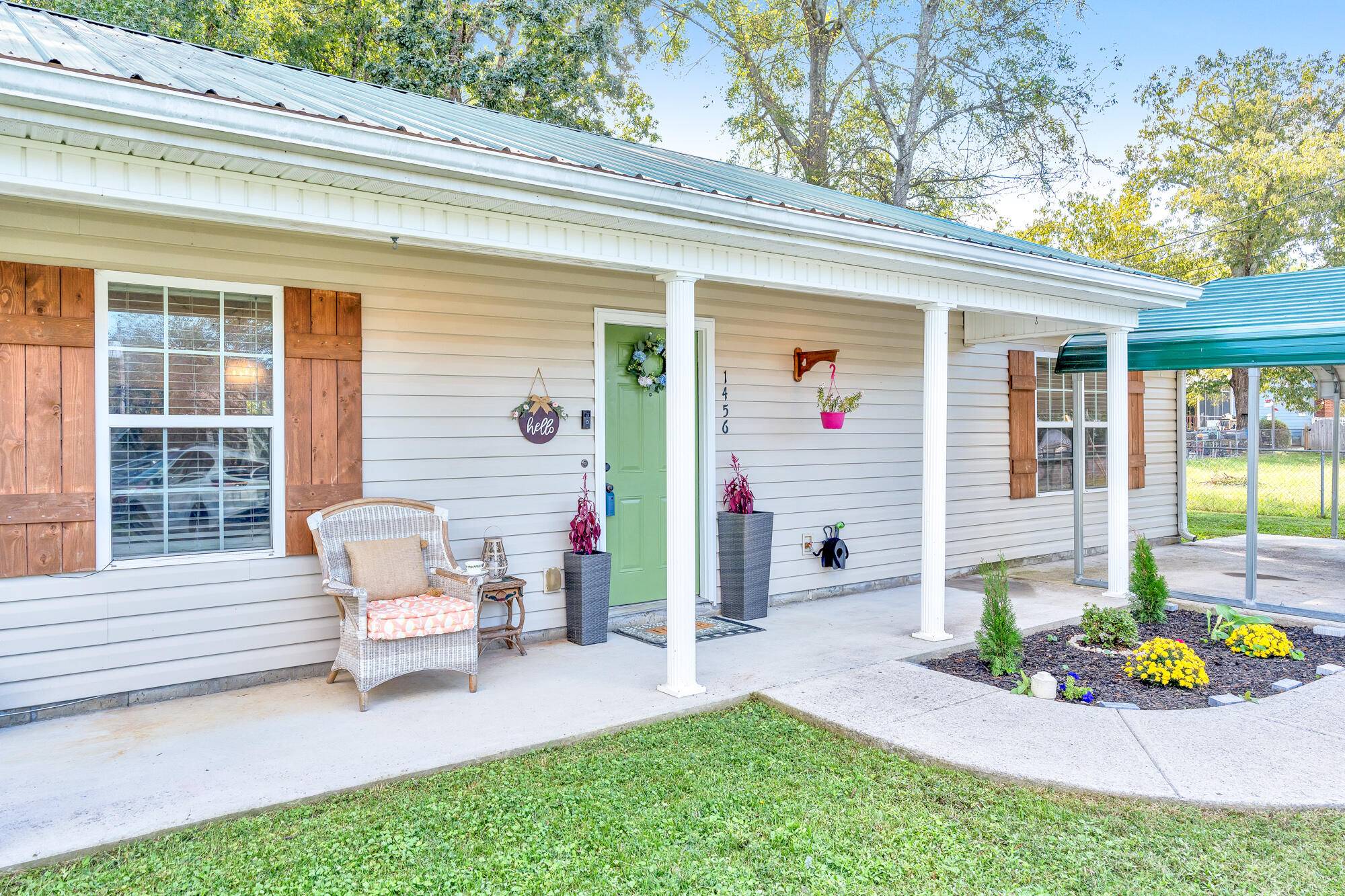 Rossville, GA 30741,1456 State Line RD