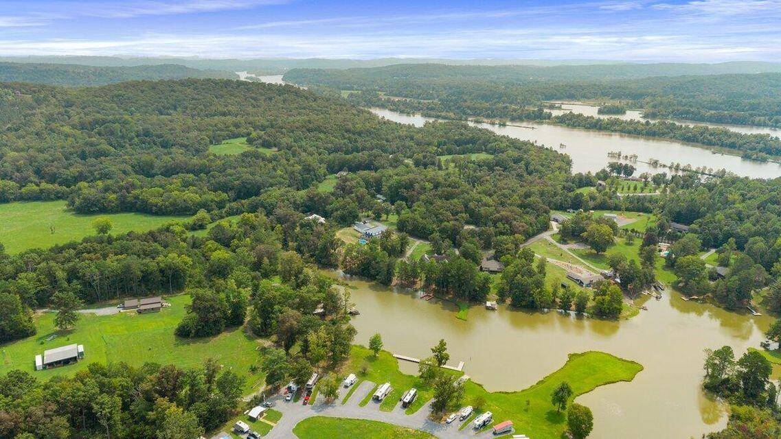 Decatur, TN 37322,132 Hiwassee DR