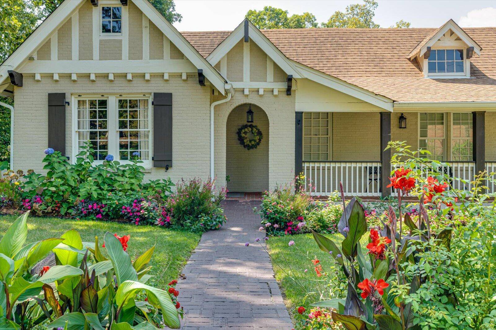 Lookout Mountain, TN 37350,202 Prospect WAY