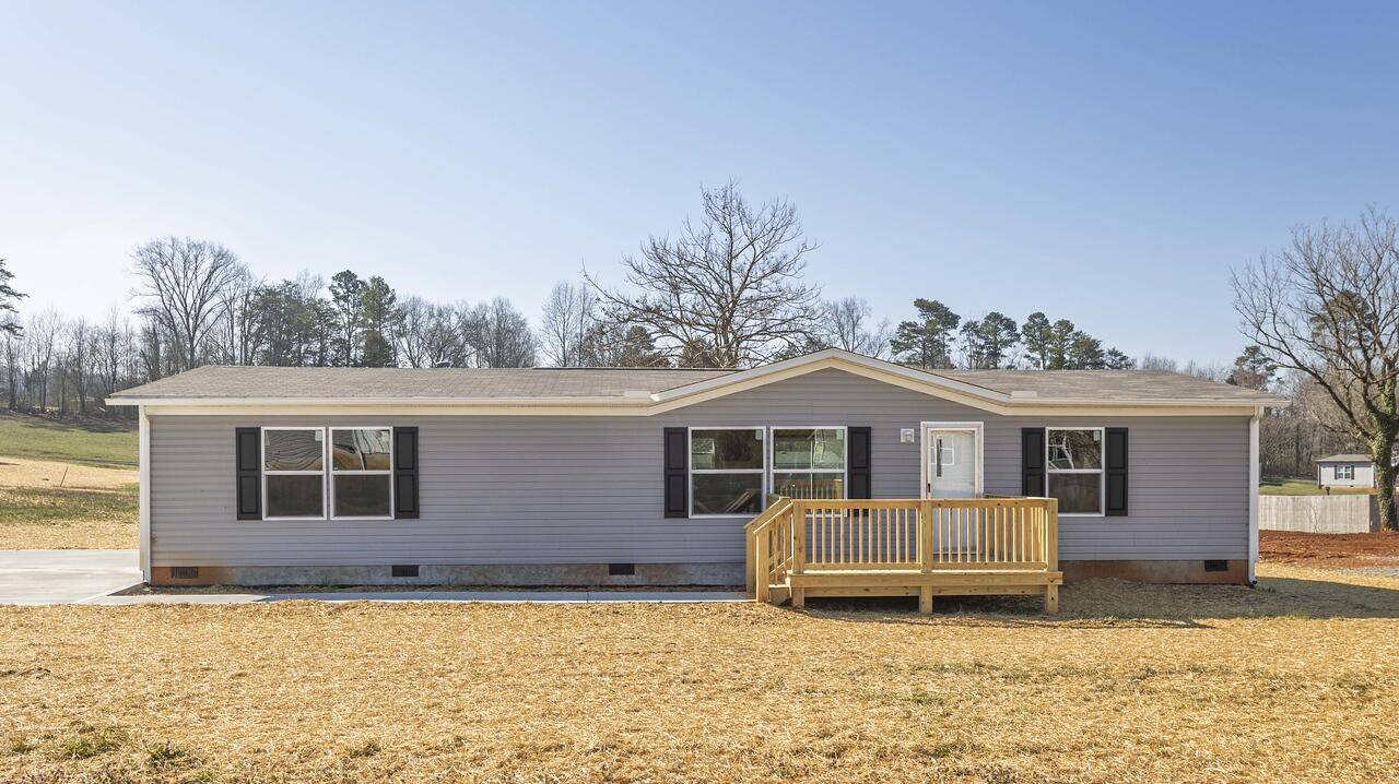 Englewood, TN 37329,166 Meadow Lawn DR