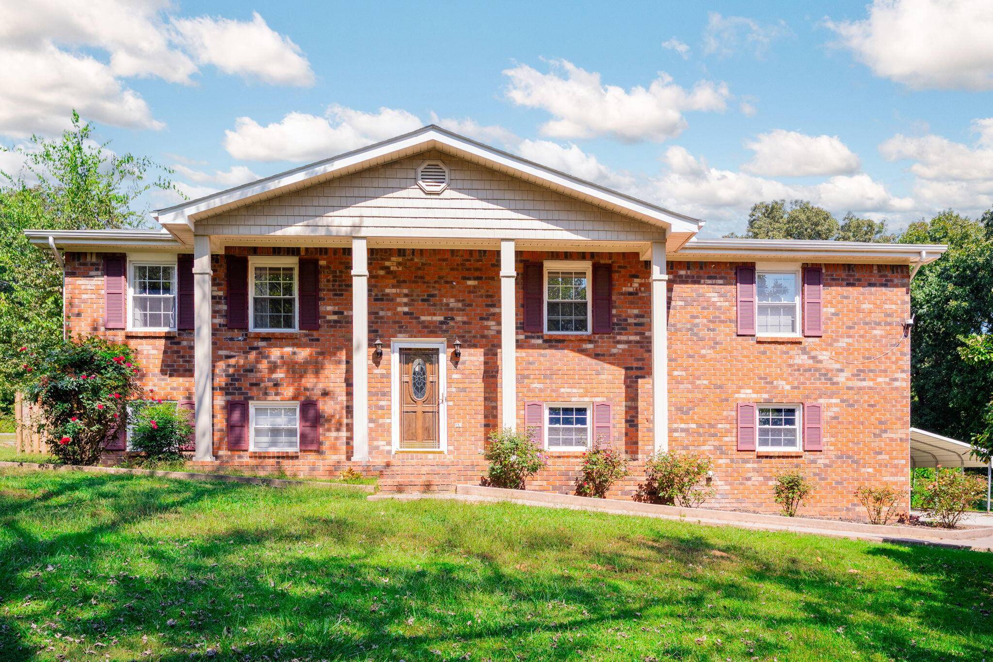 Rossville, GA 30741,1901 Eric DR