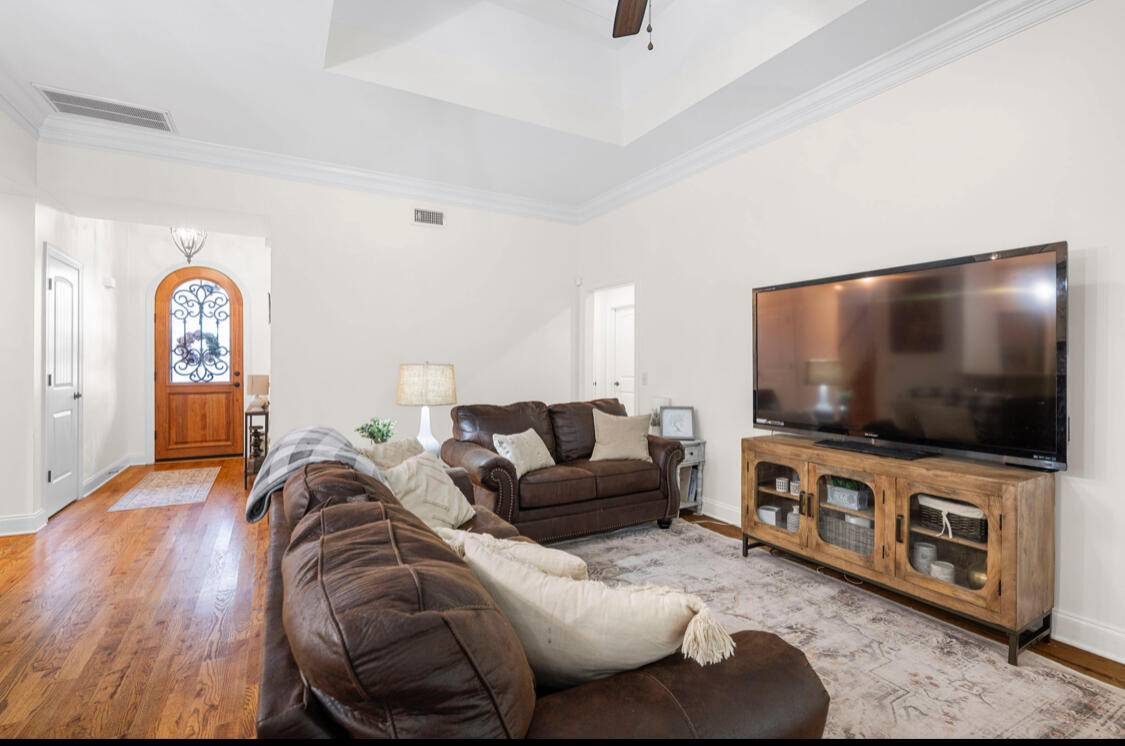 Chattanooga, TN 37416,4542 Sailmaker CIR