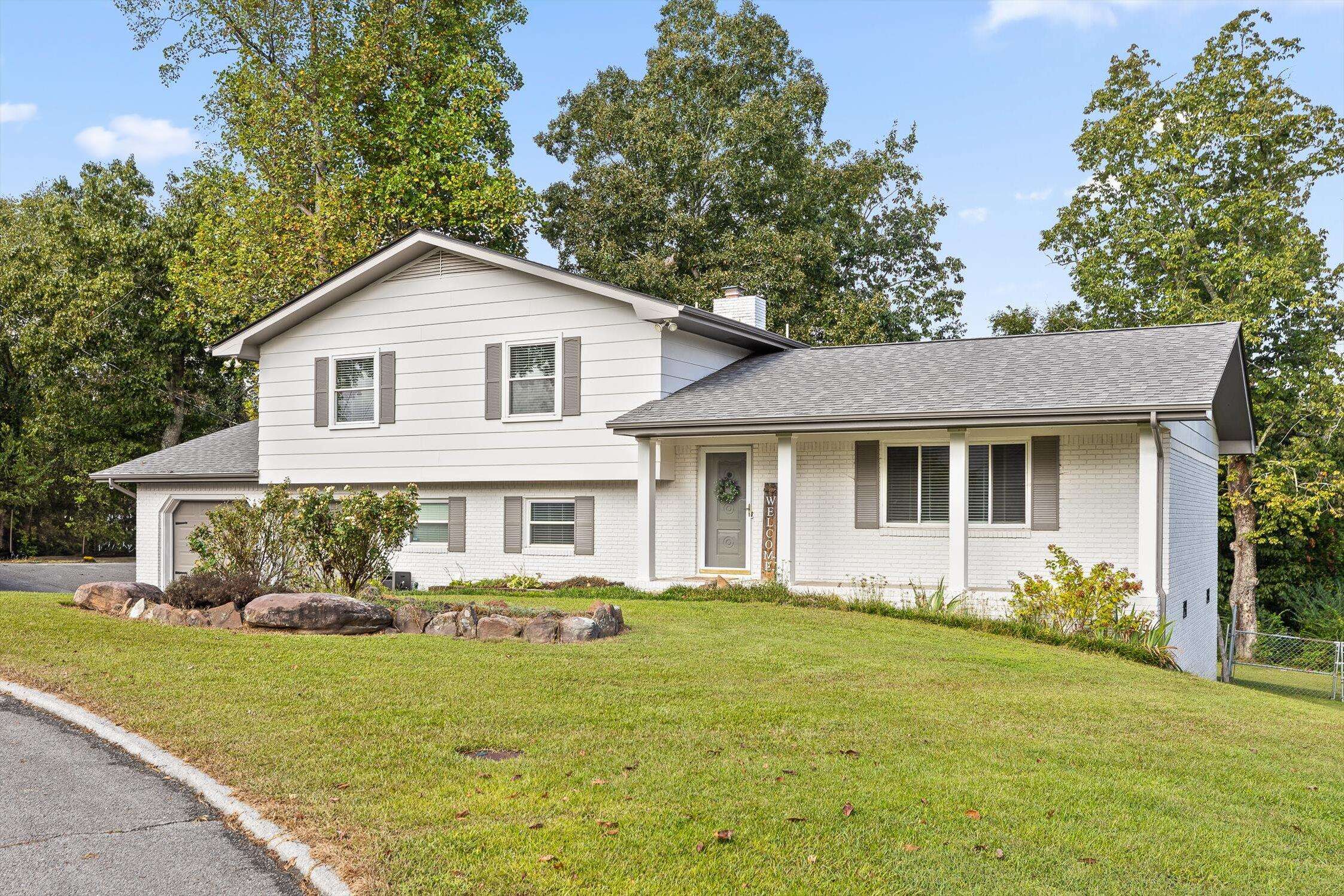 Chattanooga, TN 37421,143 Rolling Ridge DR