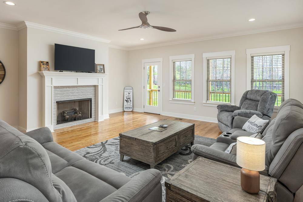 Soddy Daisy, TN 37379,2664 Mowbray Pike PIKE