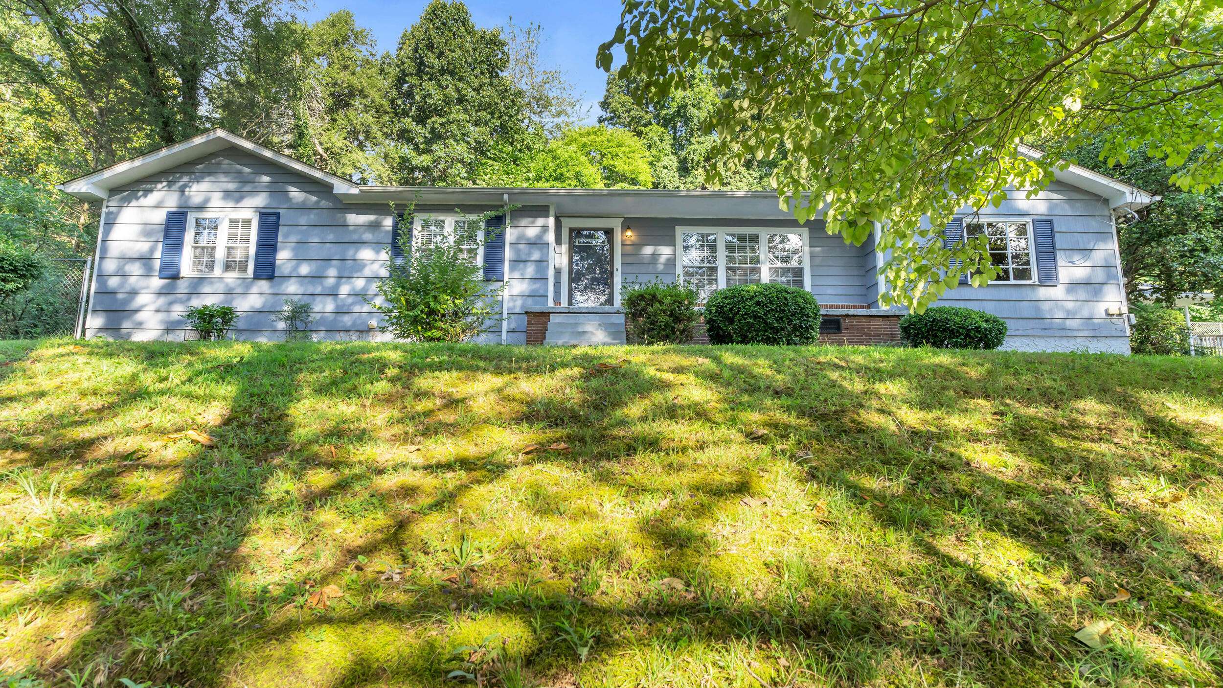 Chattanooga, TN 37415,3639 Woodmont DR