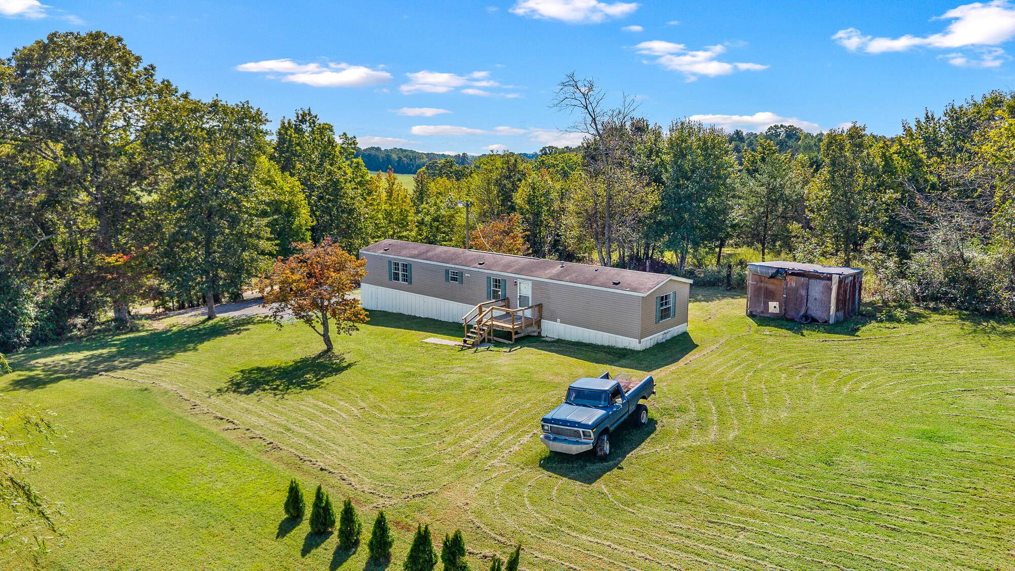 Sweetwater, TN 37874,233 County Road 365
