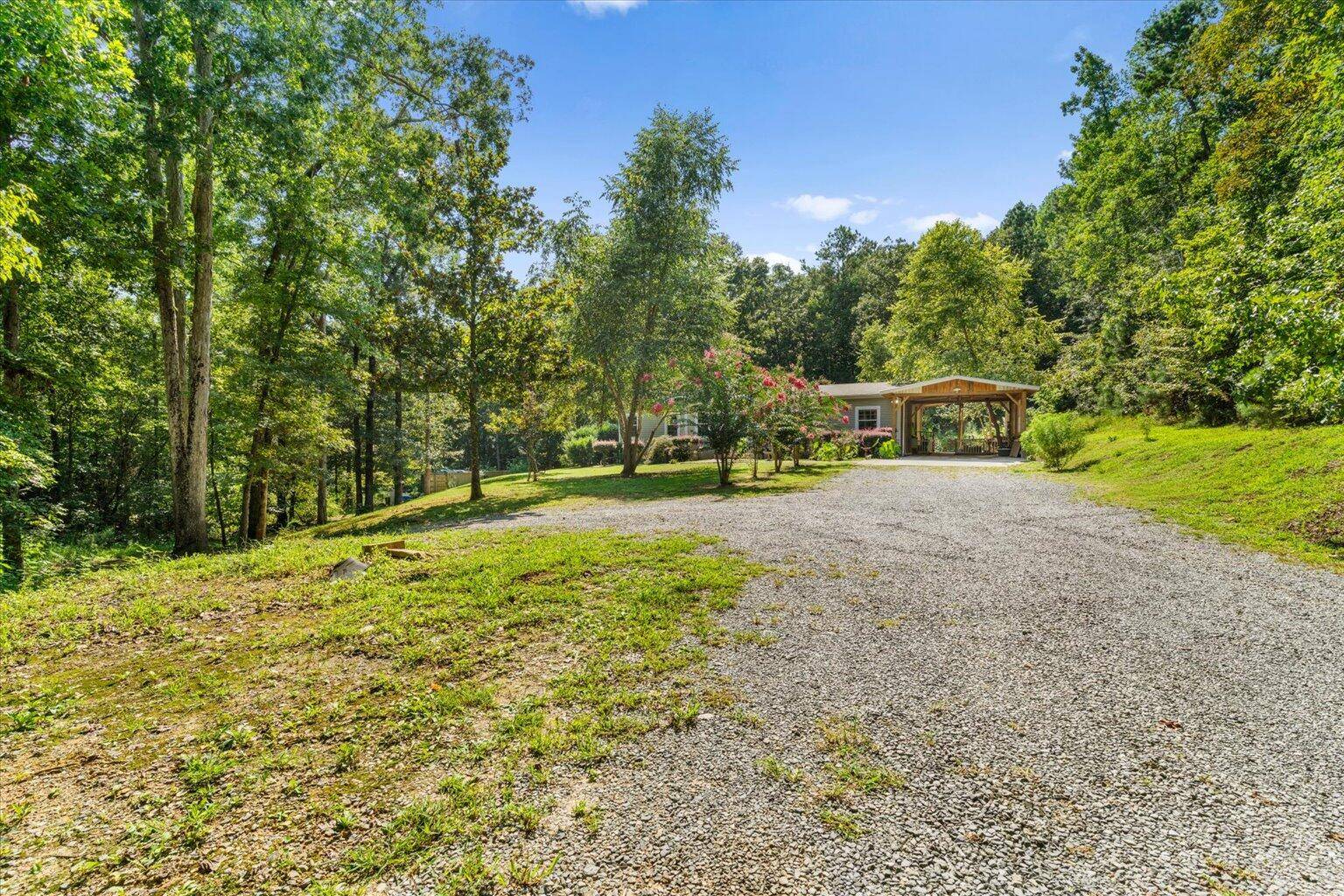 Chatsworth, GA 30705,357 Katie LN