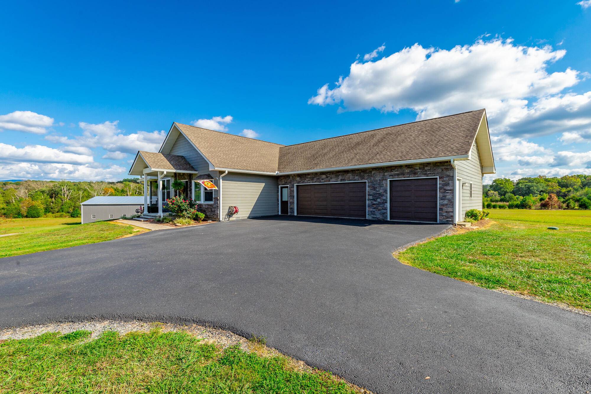 Benton, TN 37307,326 Benton Station RD