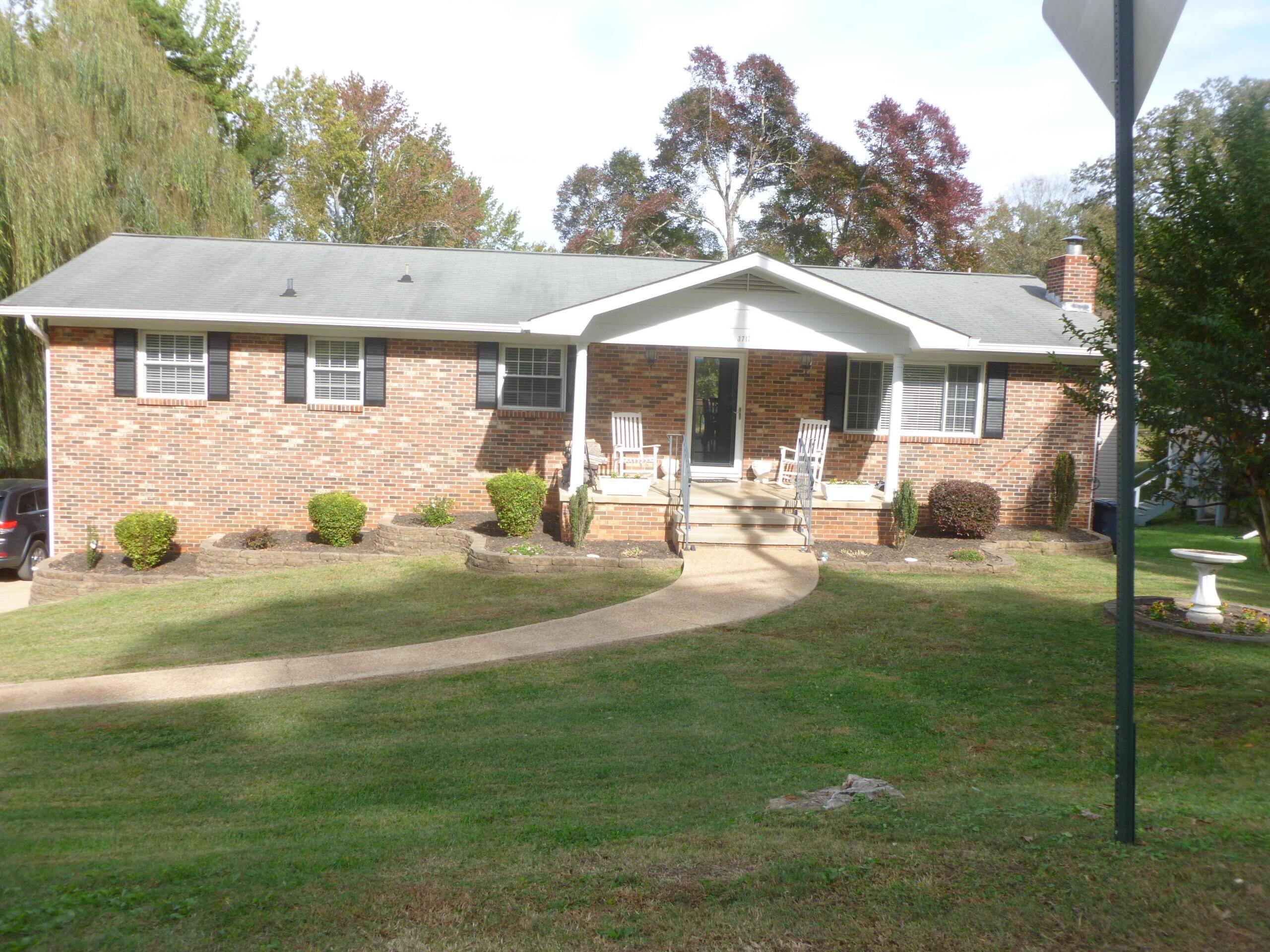 Chattanooga, TN 37412,3717 Edwards TER