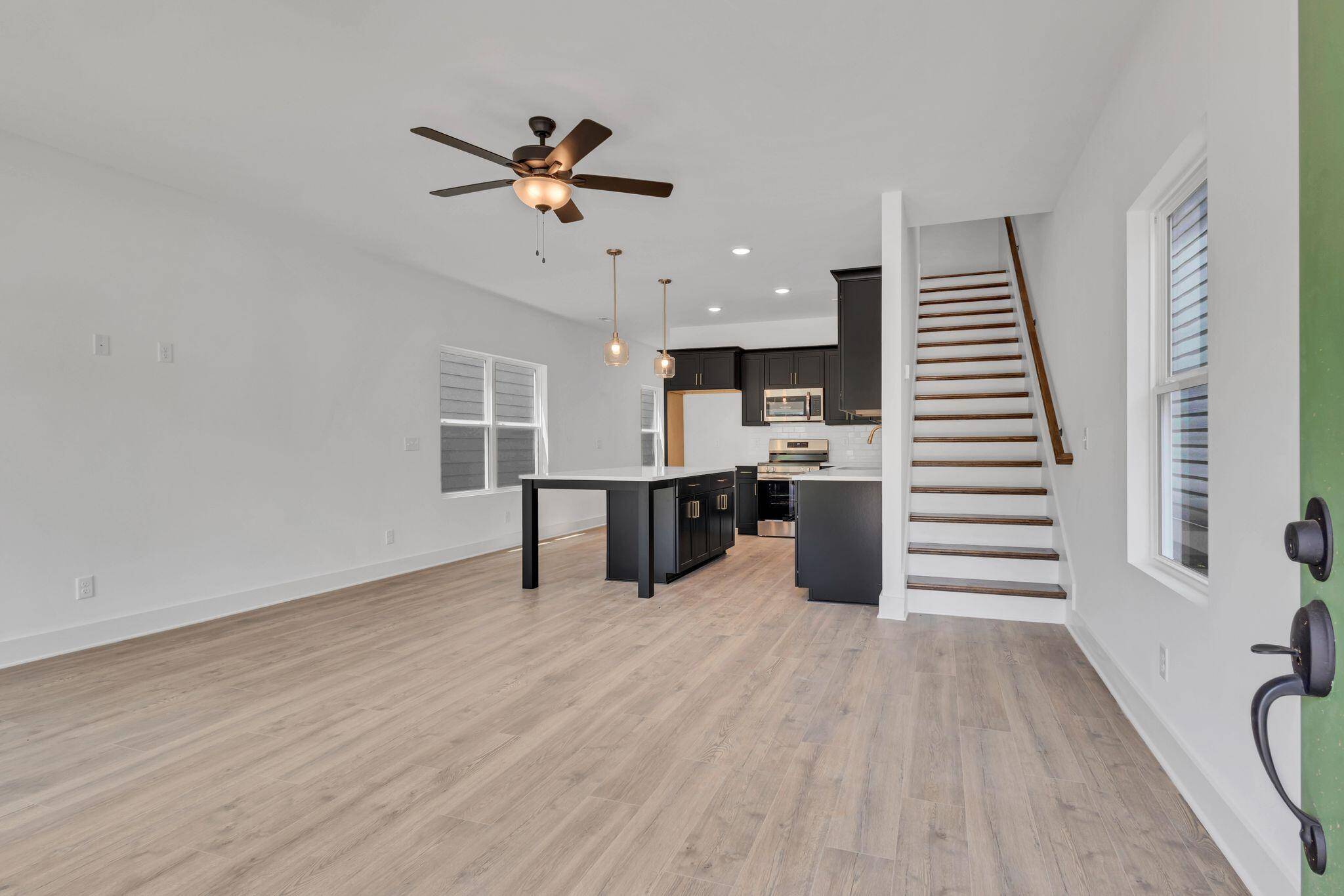 Chattanooga, TN 37404,1827 Cotton WAY