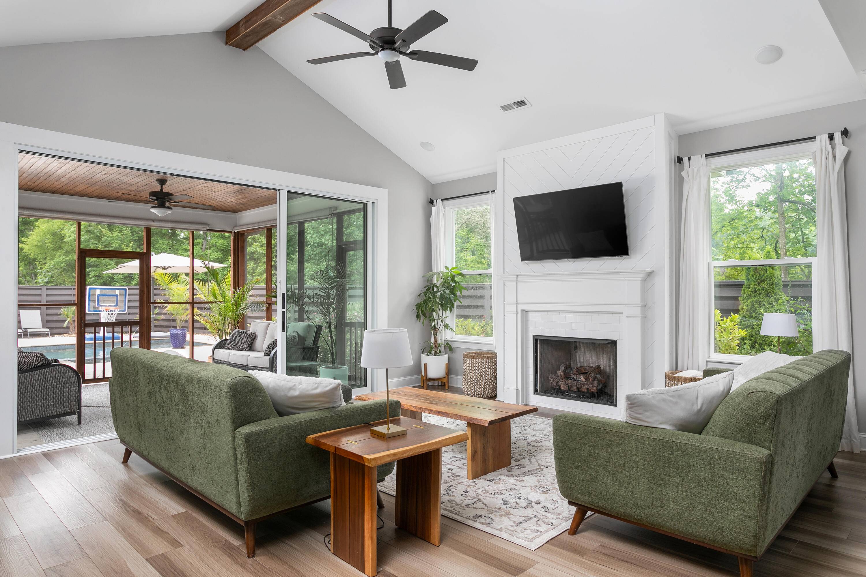 Ooltewah, TN 37363,10 Snow Line LN