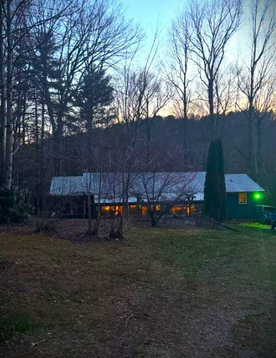 Tellico Plains, TN 37385,1522 Turkey Creek RD