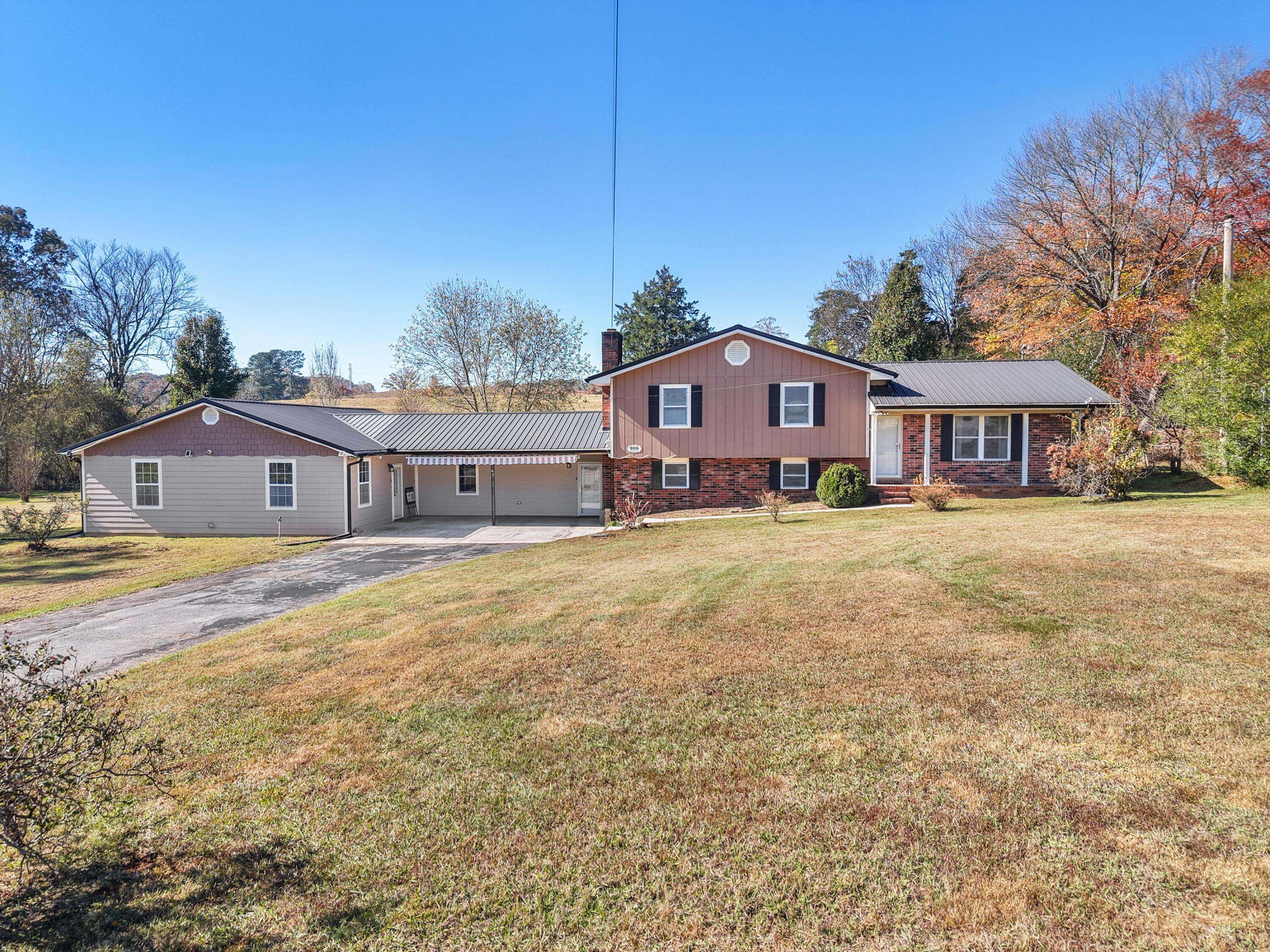 Lafayette, GA 30728,906 Diamond CIR