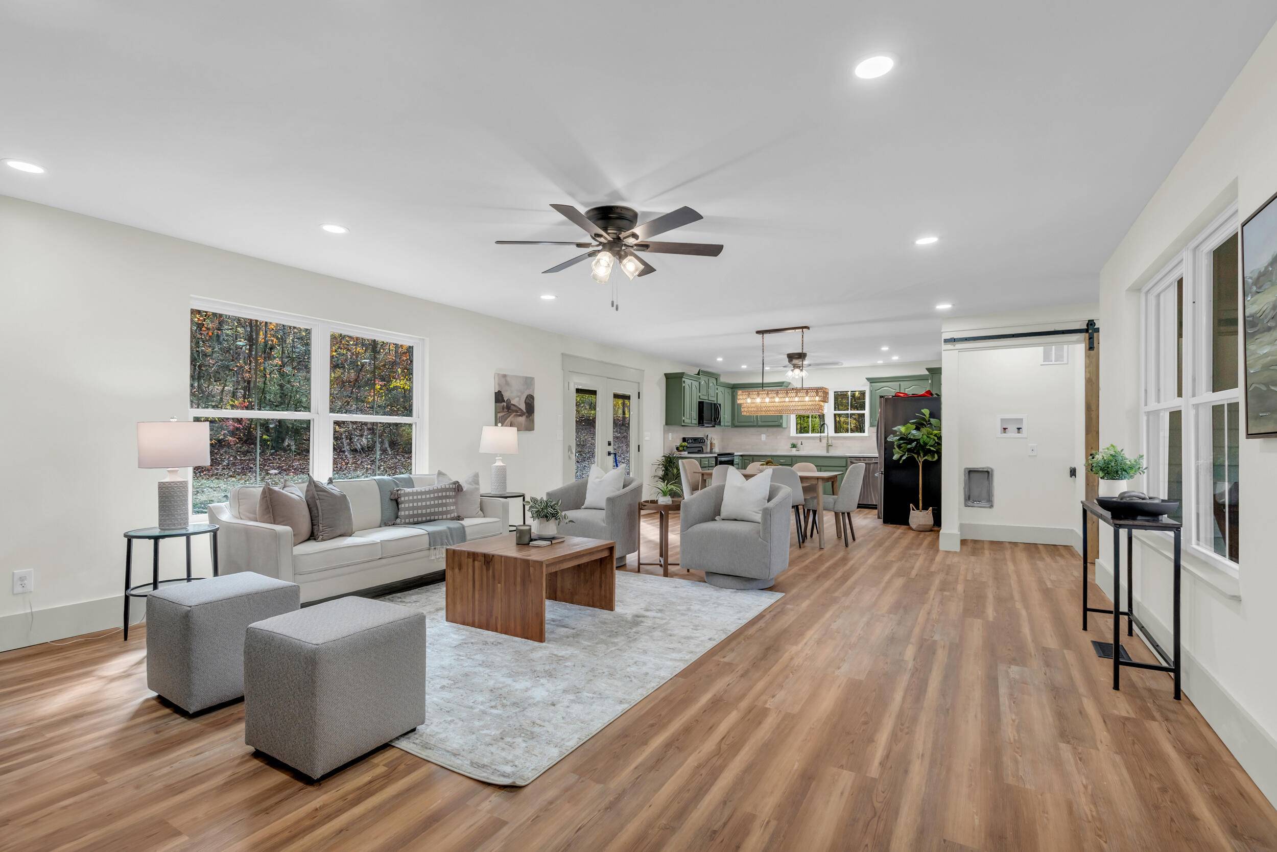 Soddy Daisy, TN 37379,218 Coleman RD