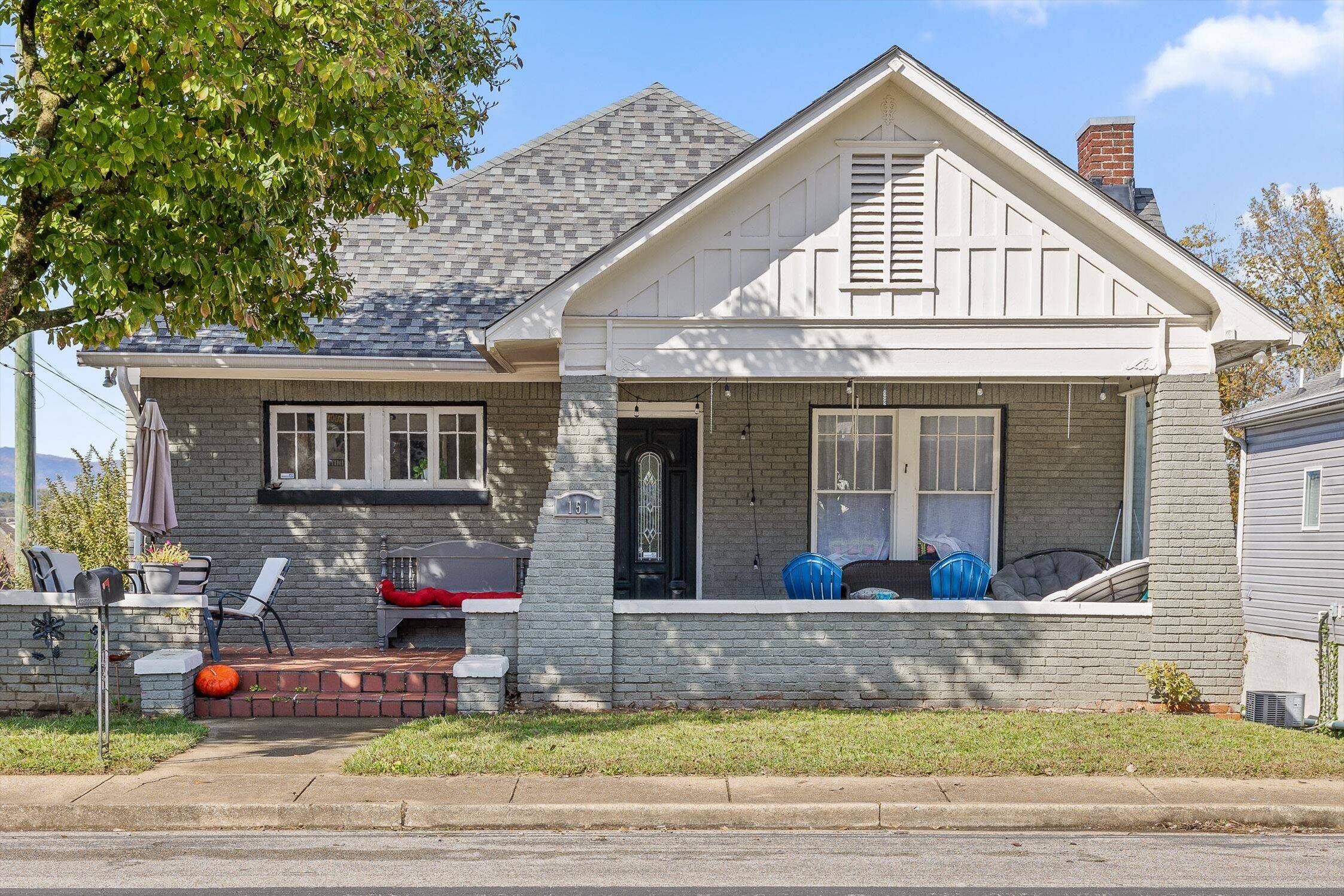 Chattanooga, TN 37404,151 Orchard Knob AVE