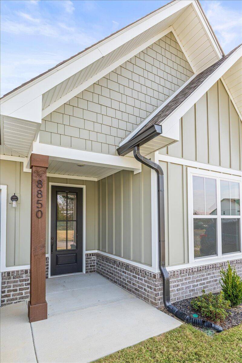 Ooltewah, TN 37363,8850 James Creek DR