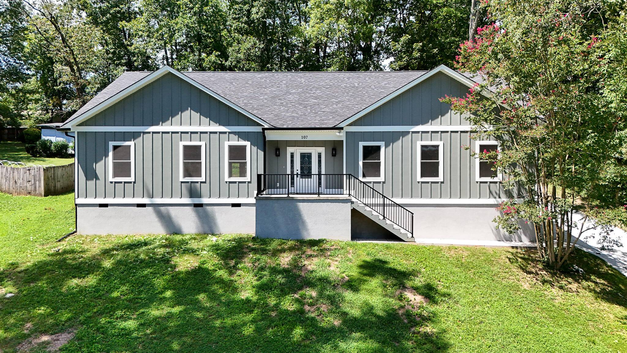 Chattanooga, TN 37412,107 Douglas DR