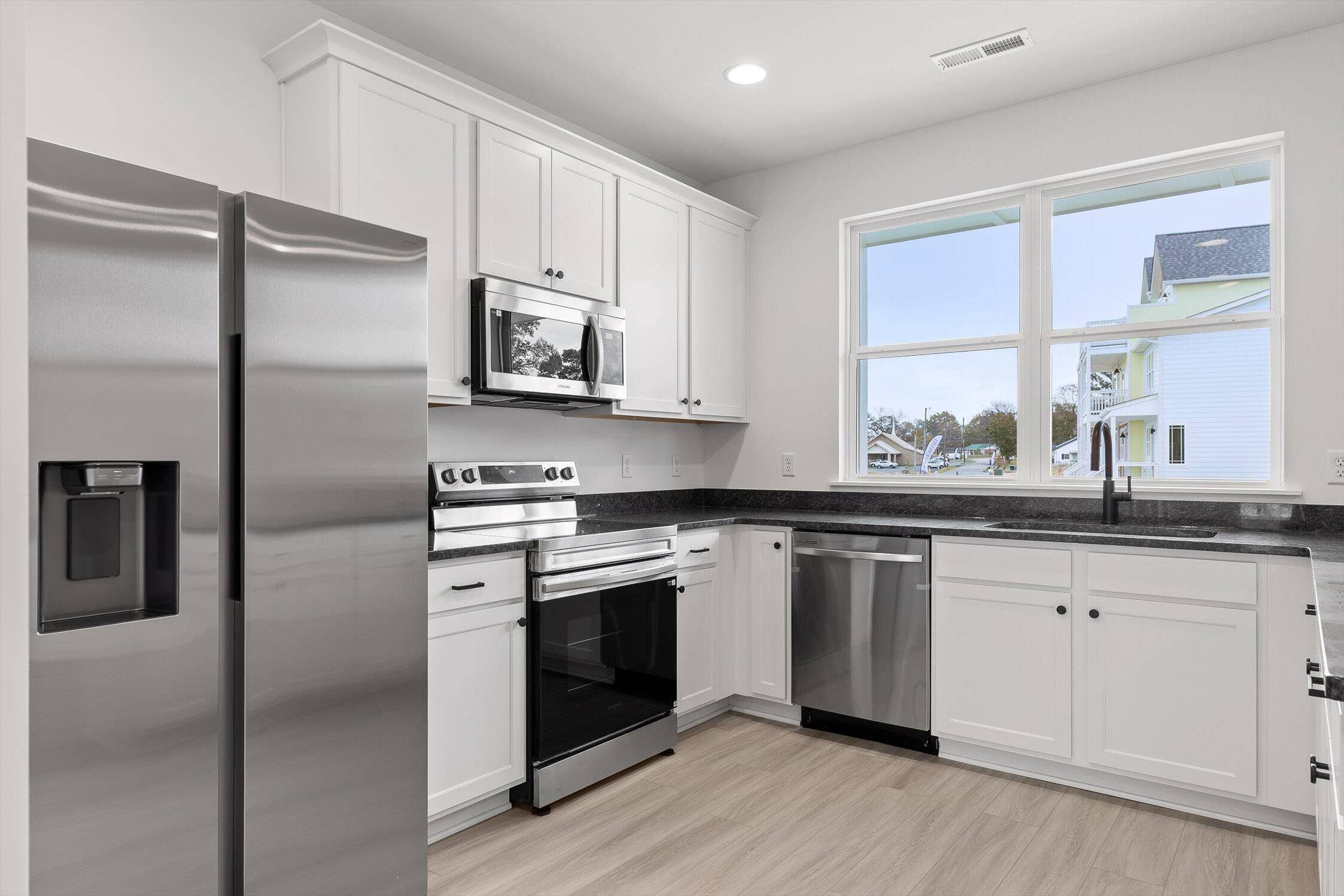 East Ridge, TN 37412,905 Blue Heights DR