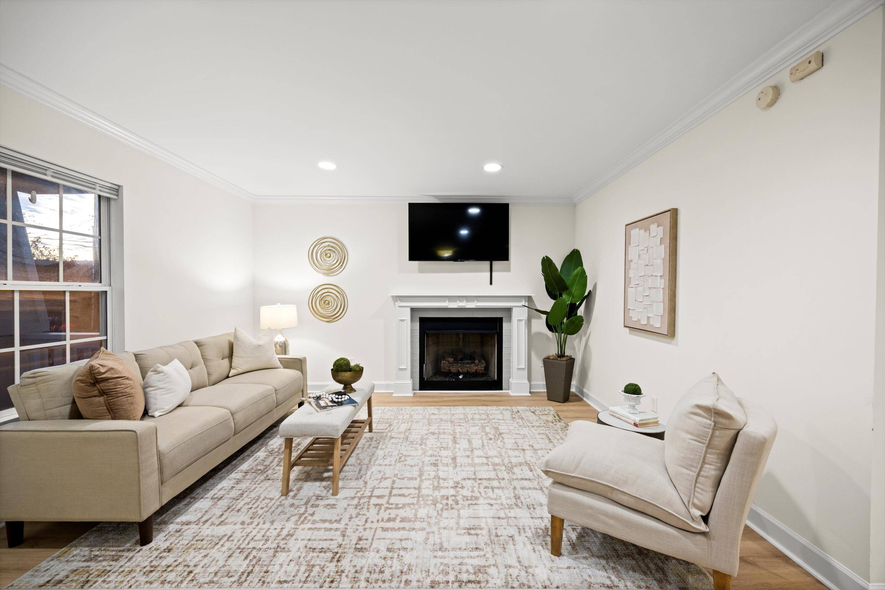 Chattanooga, TN 37404,2211 12th ST