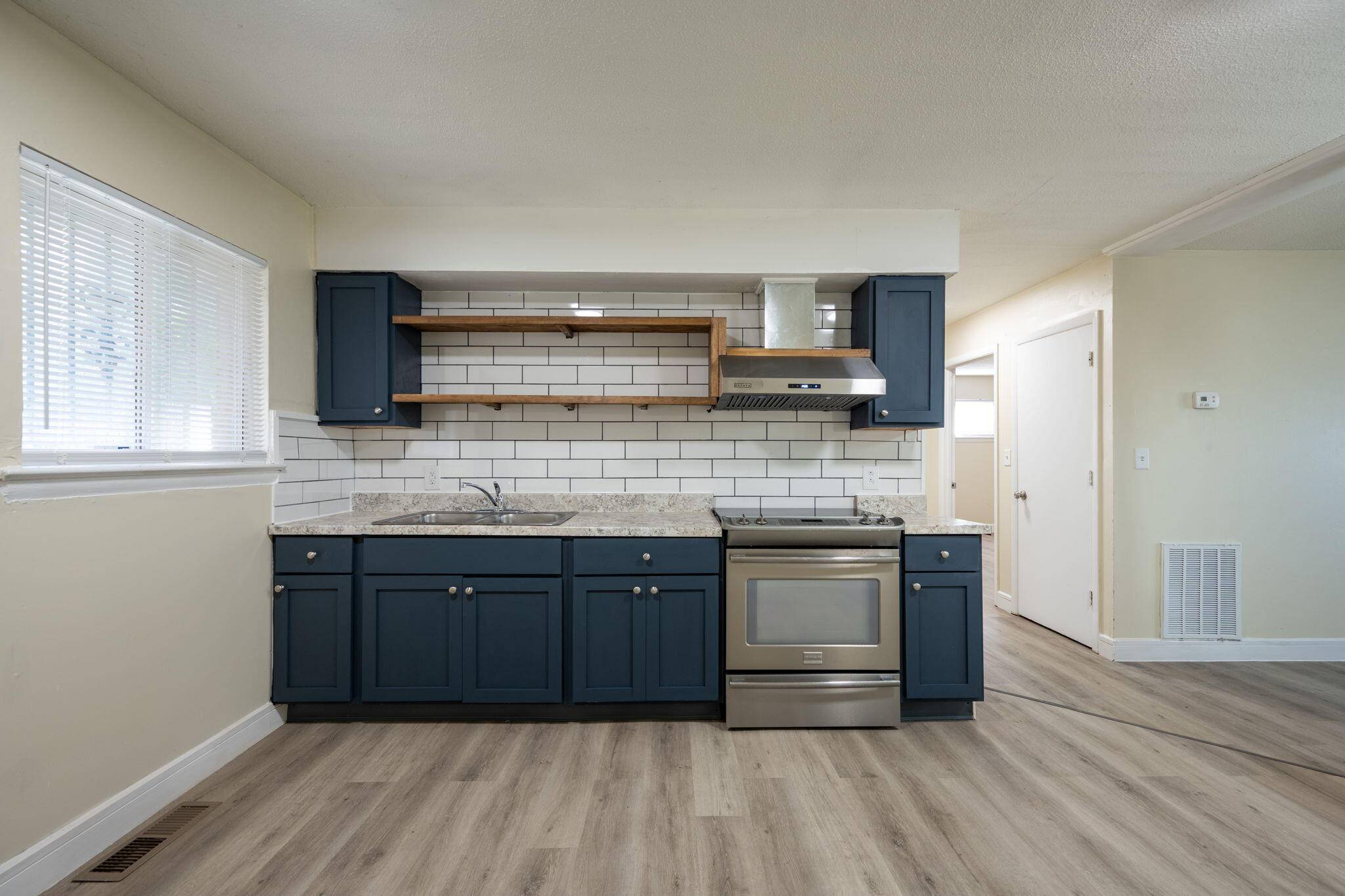 Chattanooga, TN 37416,7757 Nautical WAY