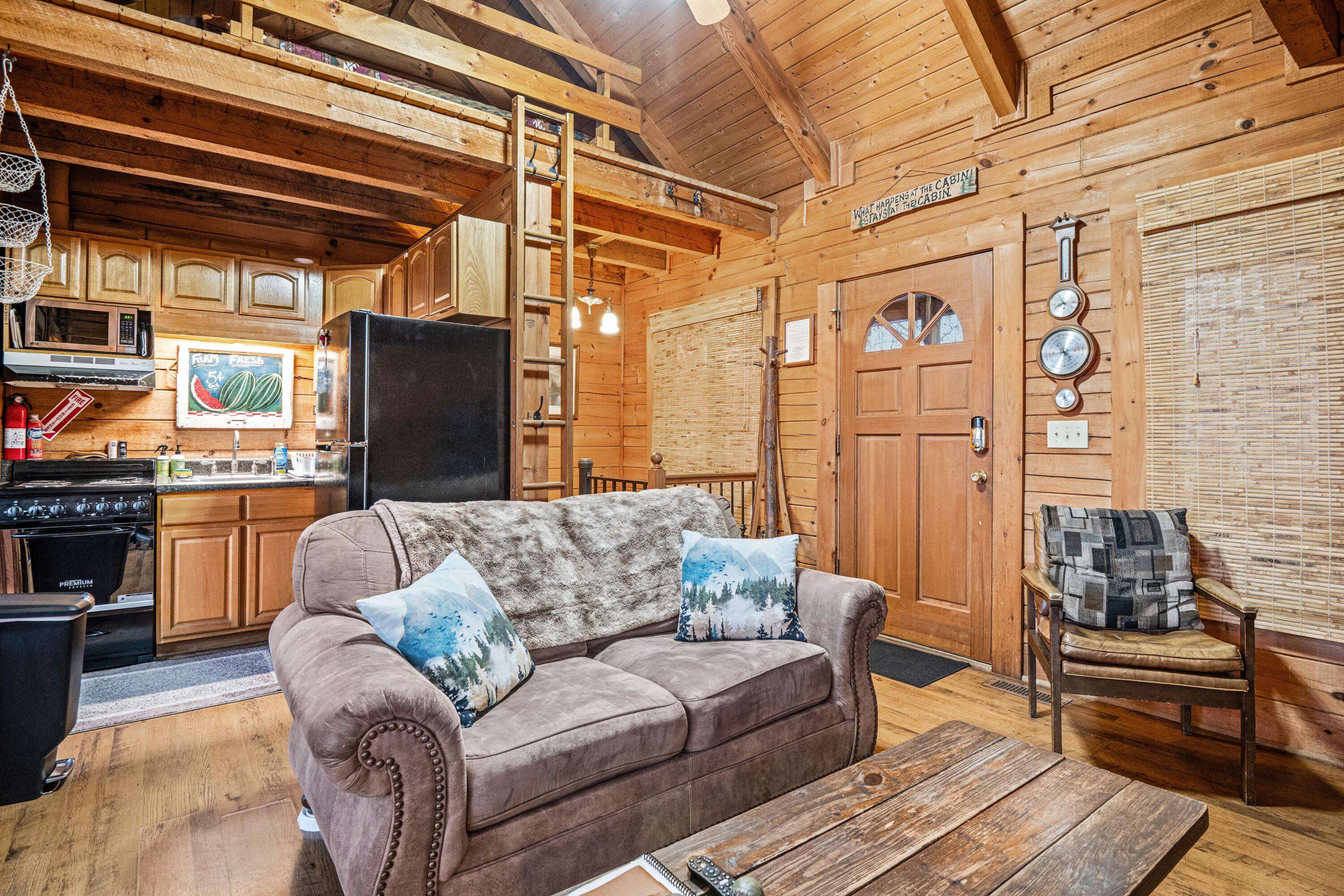 Chattanooga, TN 37405,2135 Big Fork RD