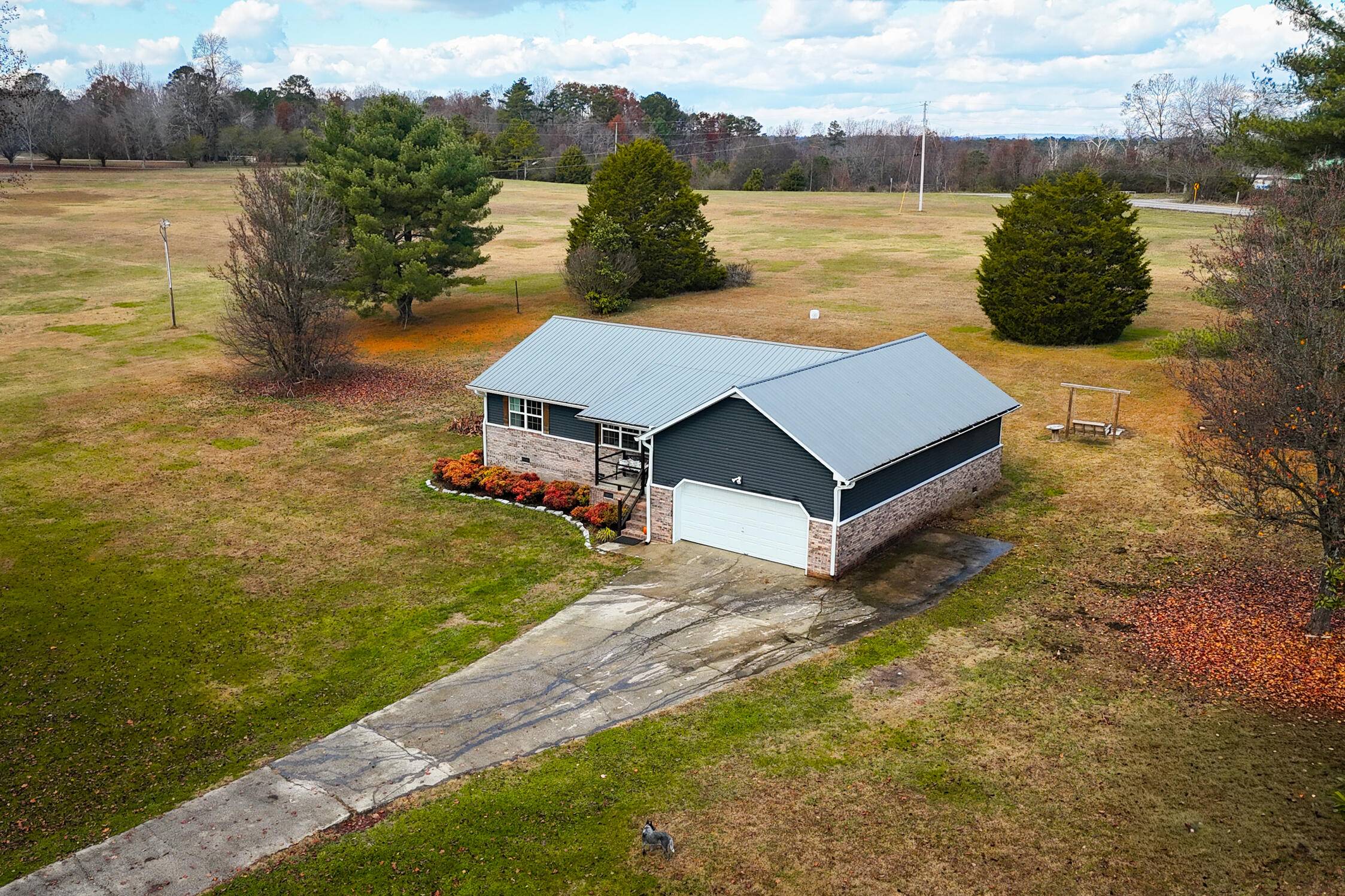 Flat Rock, AL 35966,143 County Road 696