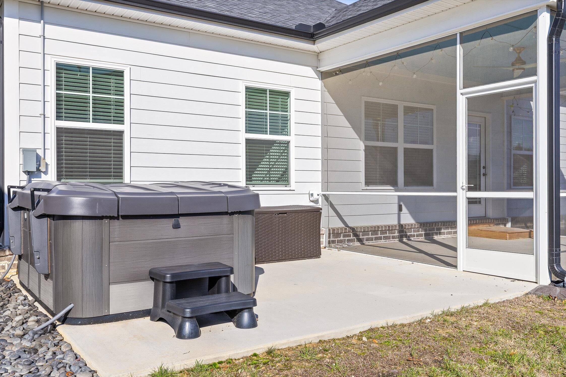 Ooltewah, TN 37363,7183 Tailgate LOOP