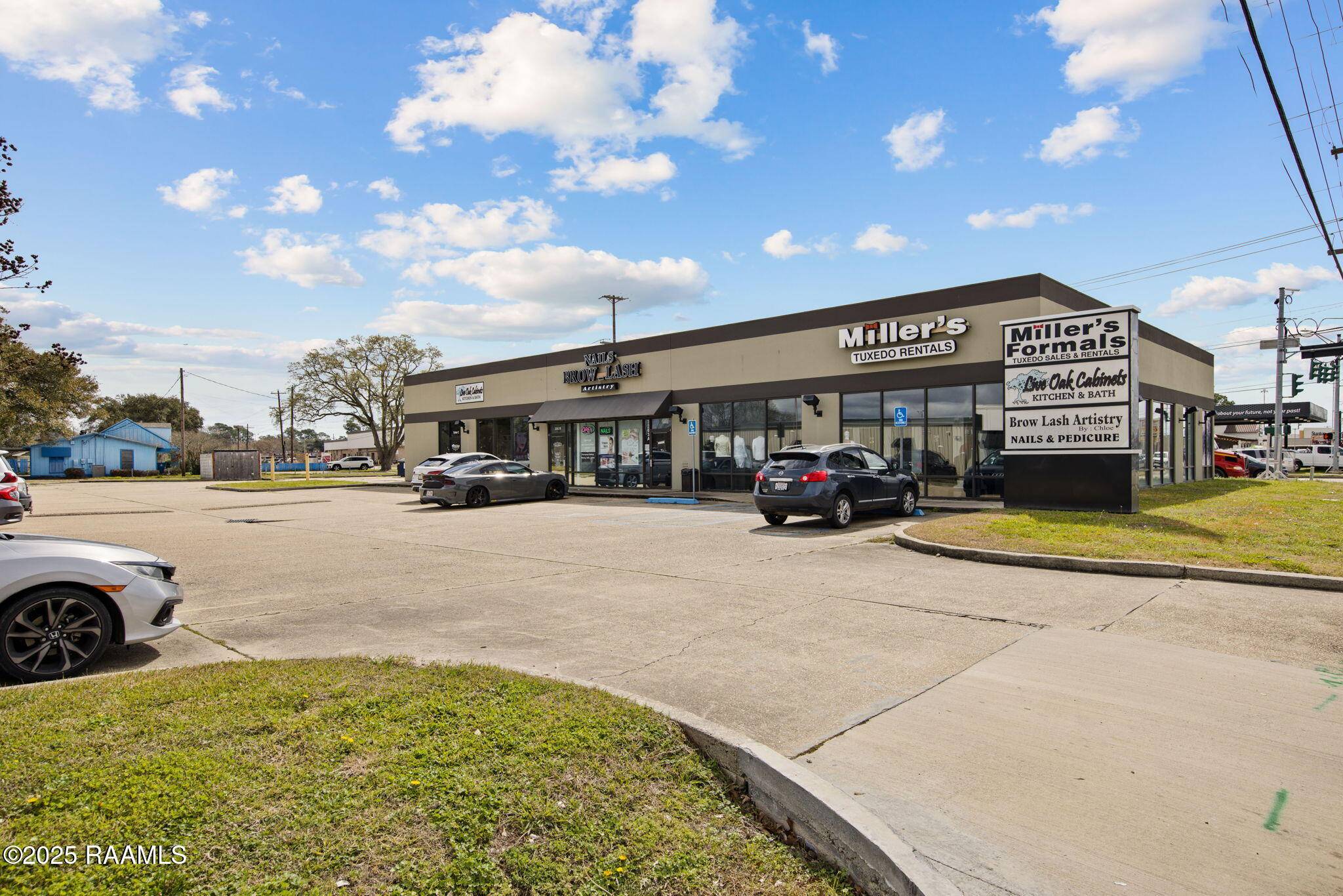 Lafayette, LA 70506,3263 Ambassador Cafferey Pkwy #C