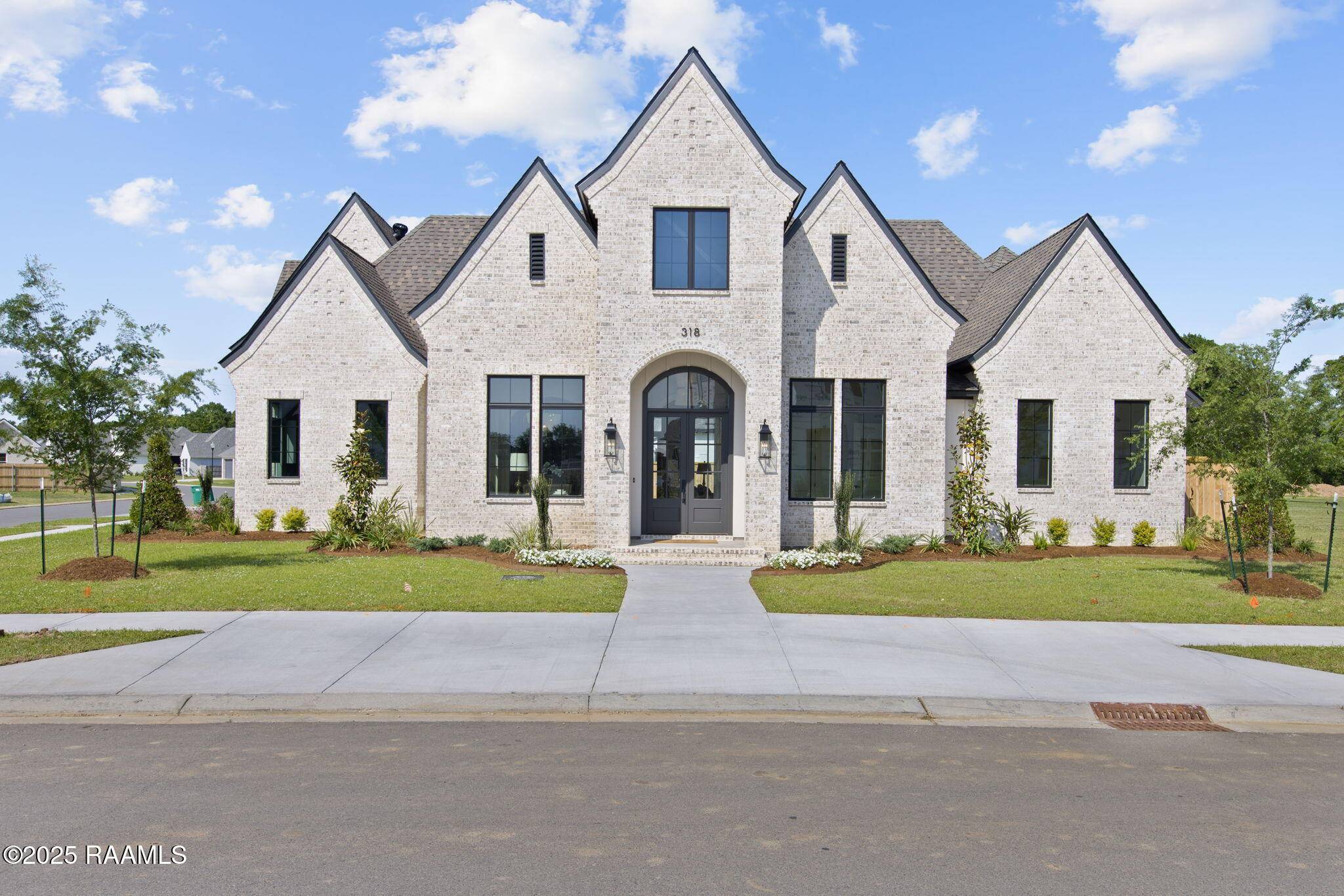 Broussard, LA 70518,318 Abercrombie WAY