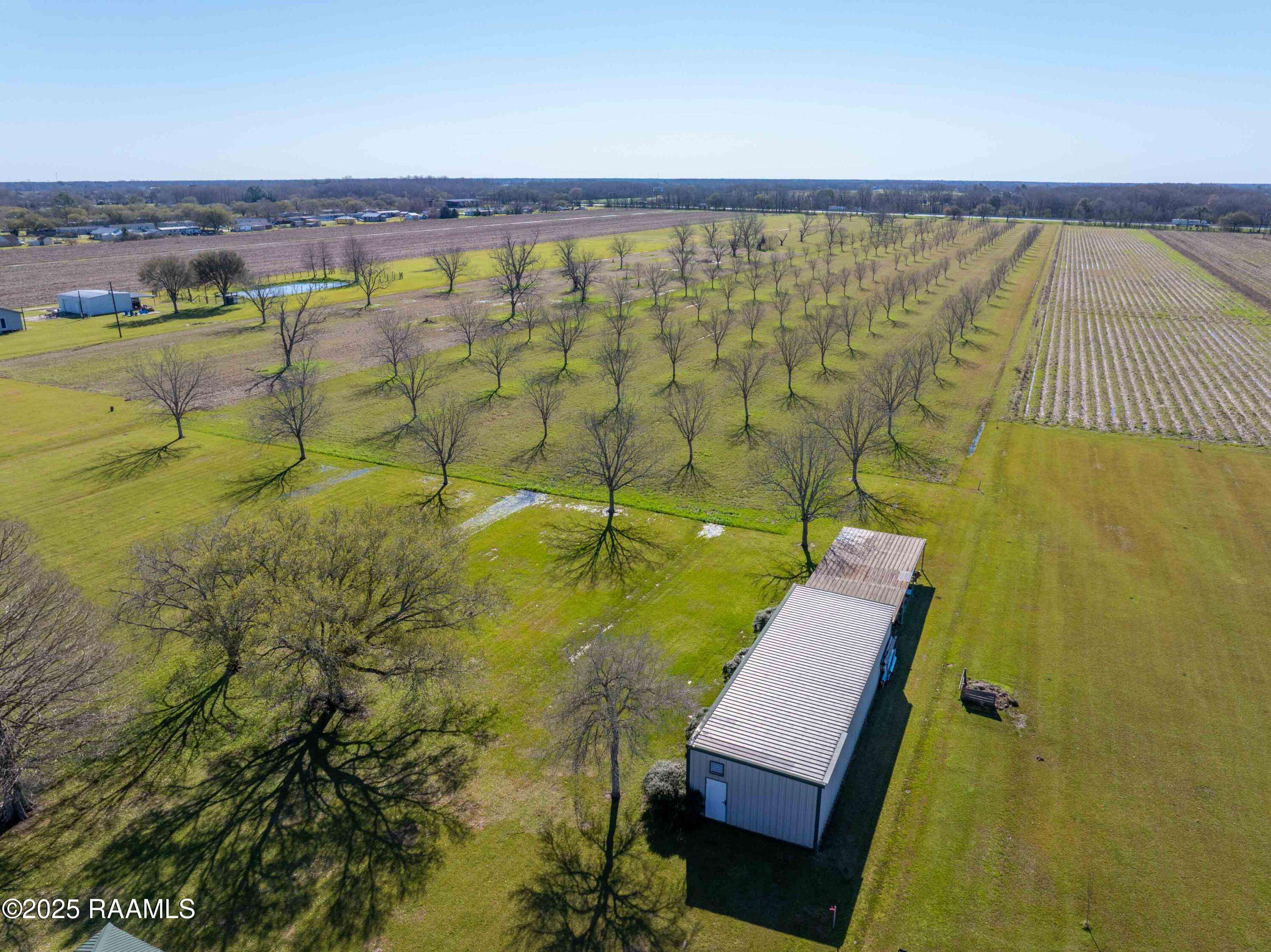 Breaux Bridge, LA 70517,1623 Anse Broussard HWY