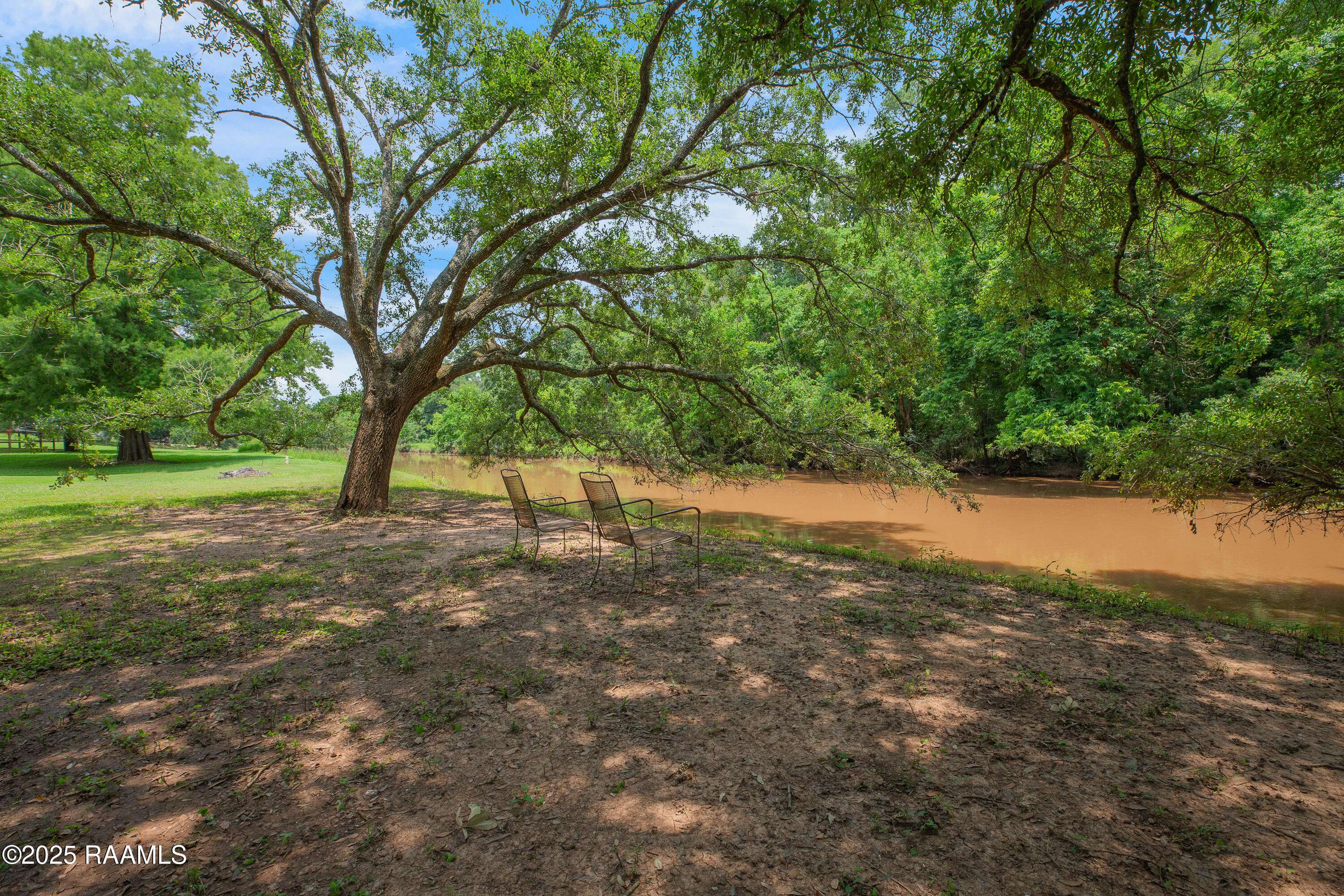 Arnaudville, LA 70512,1137 Main HWY