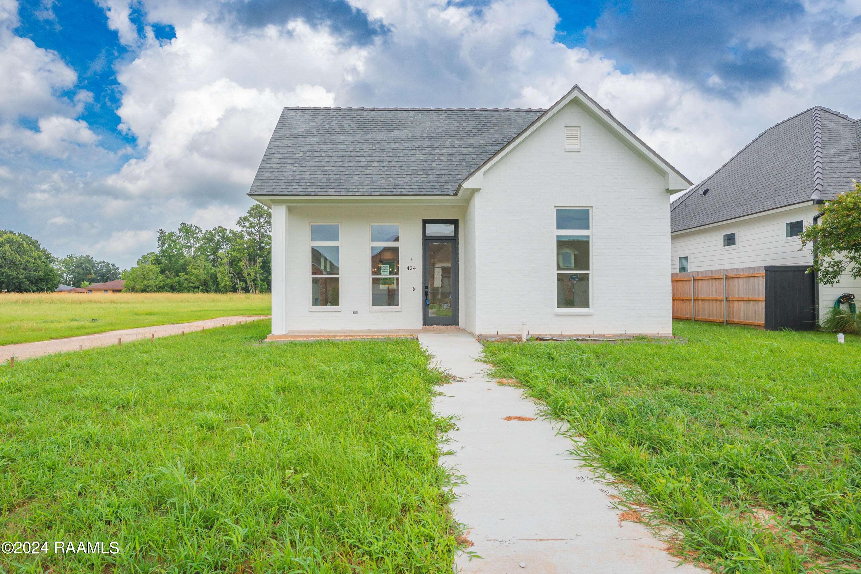 Lafayette, LA 70503,424 Dunvegan CT