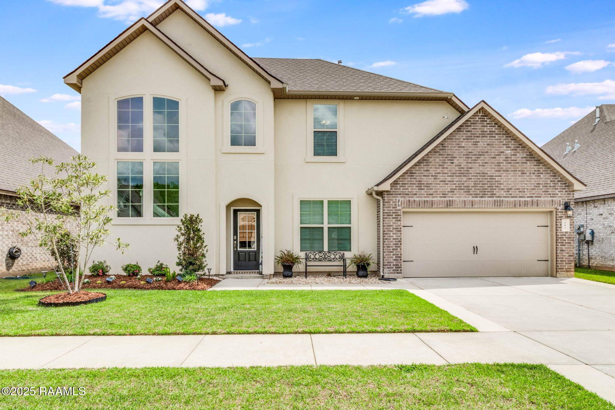 Lafayette, LA 70508,206 New Trails LN